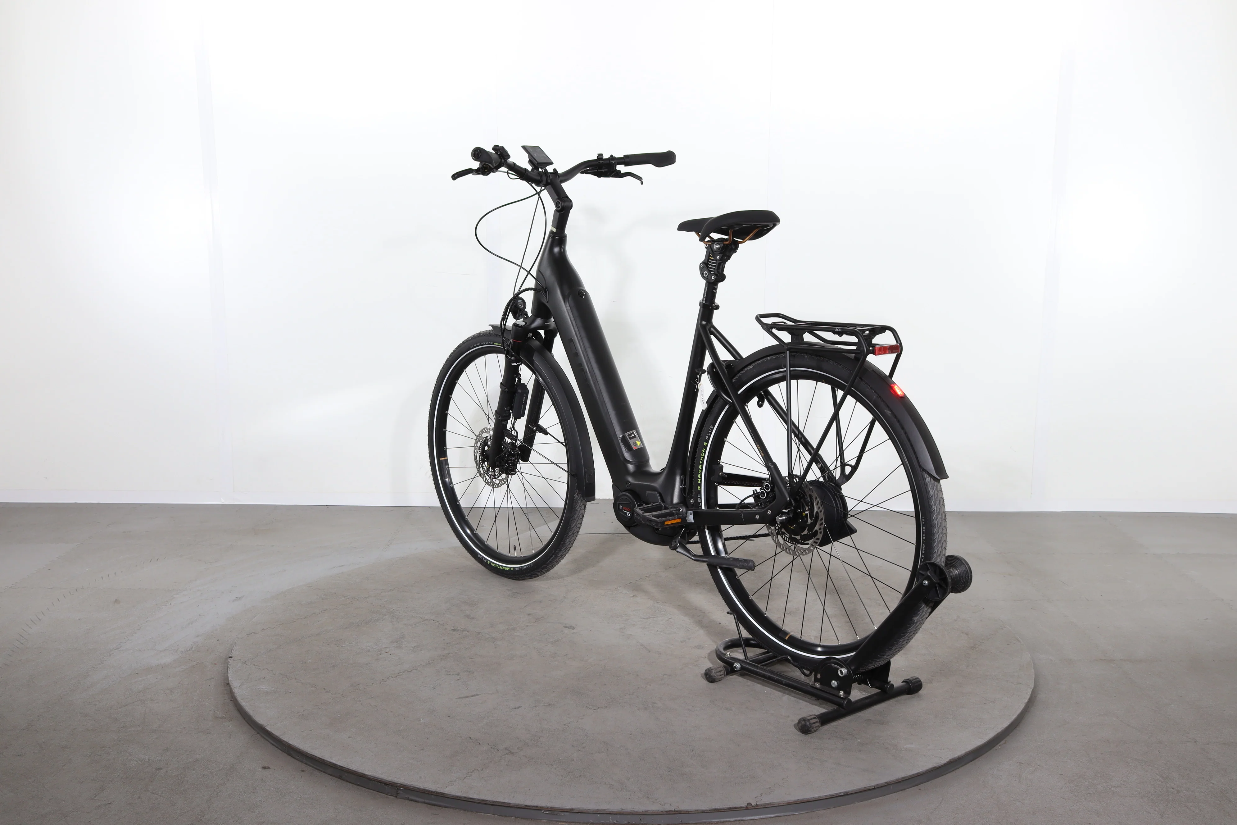 Cube Supreme Hybrid Deluxe SLT - Image 5