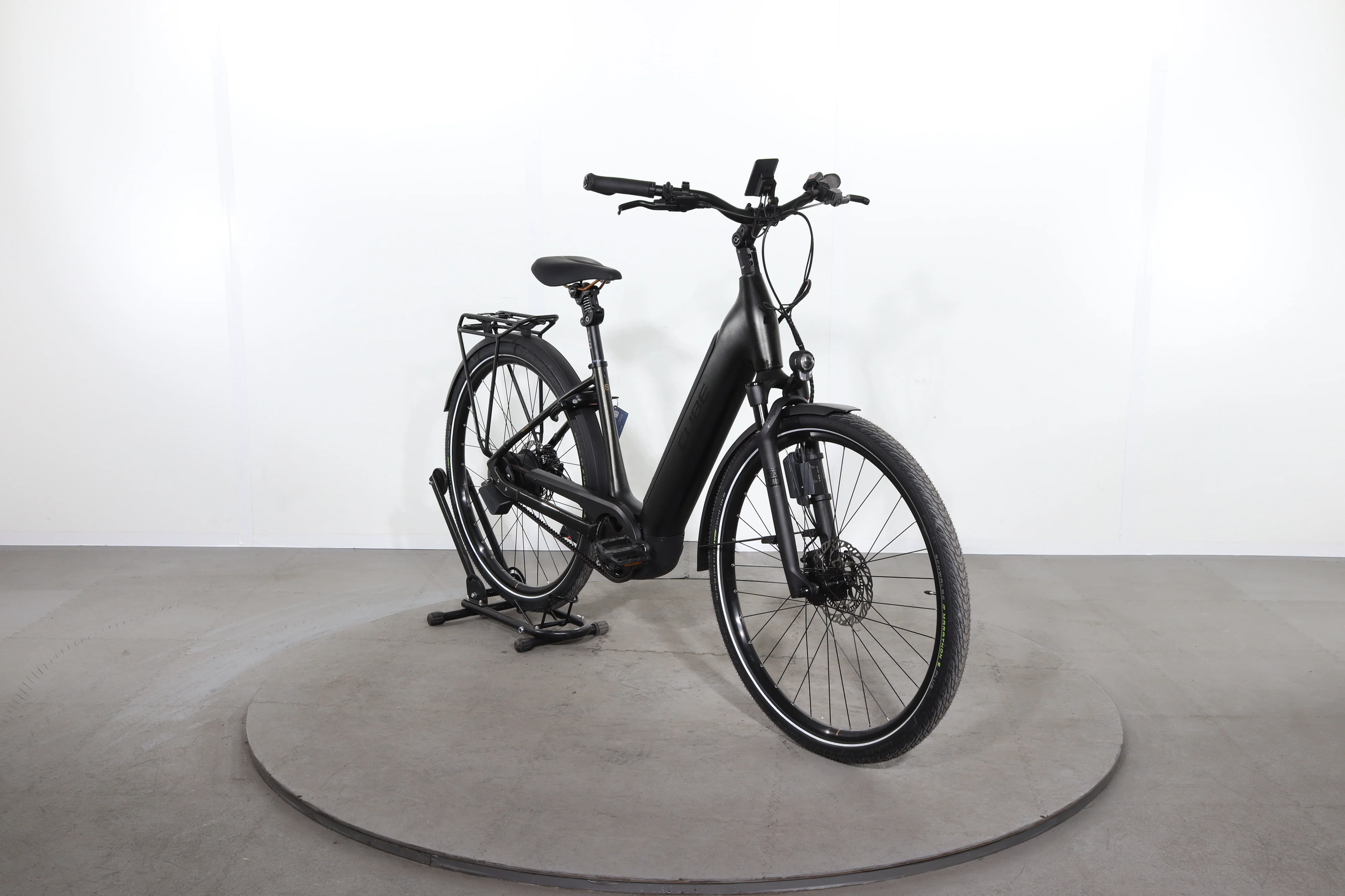 Cube Supreme Hybrid Deluxe SLT - Image 2