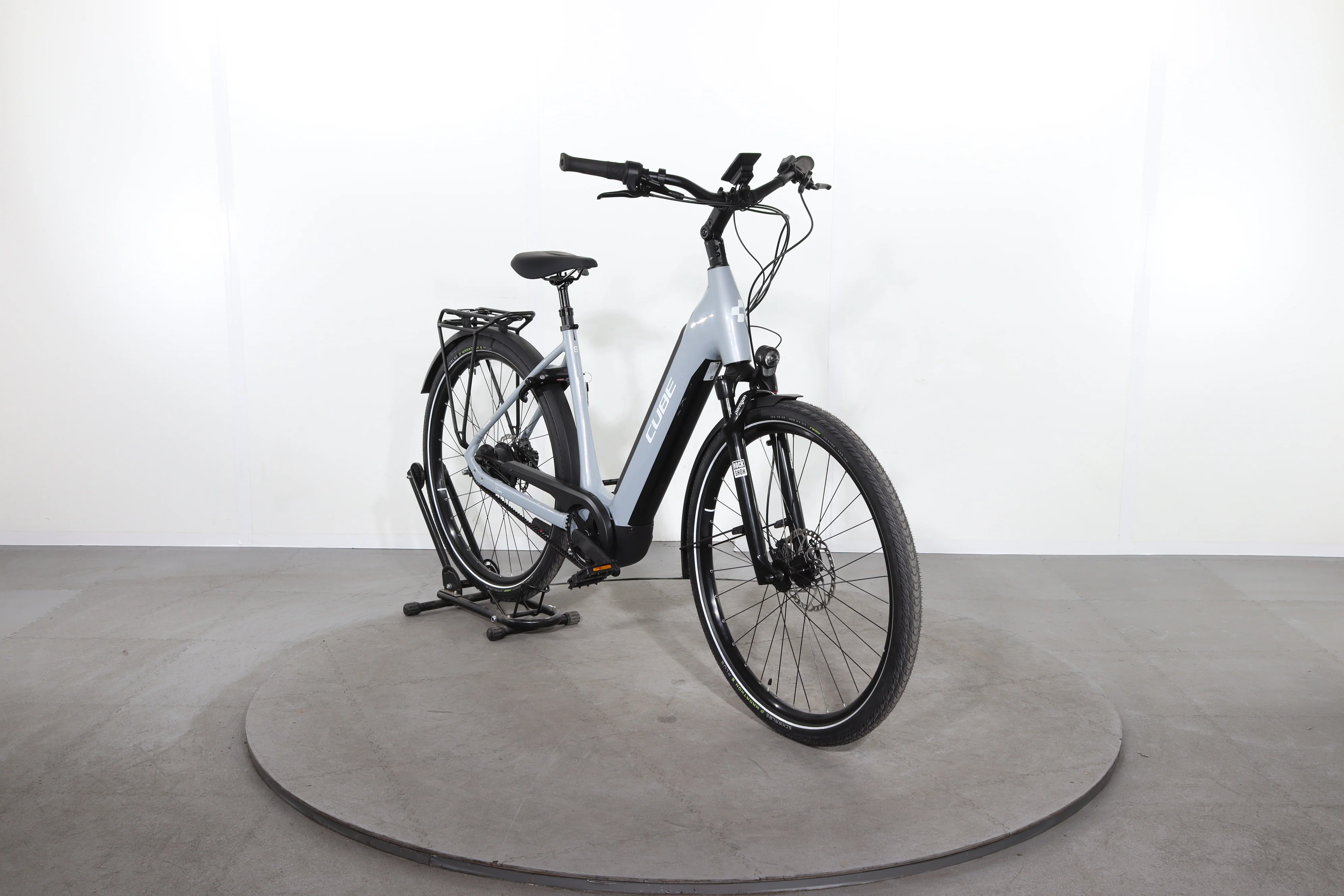 Cube Supreme Hybrid Deluxe SLX - Image 2