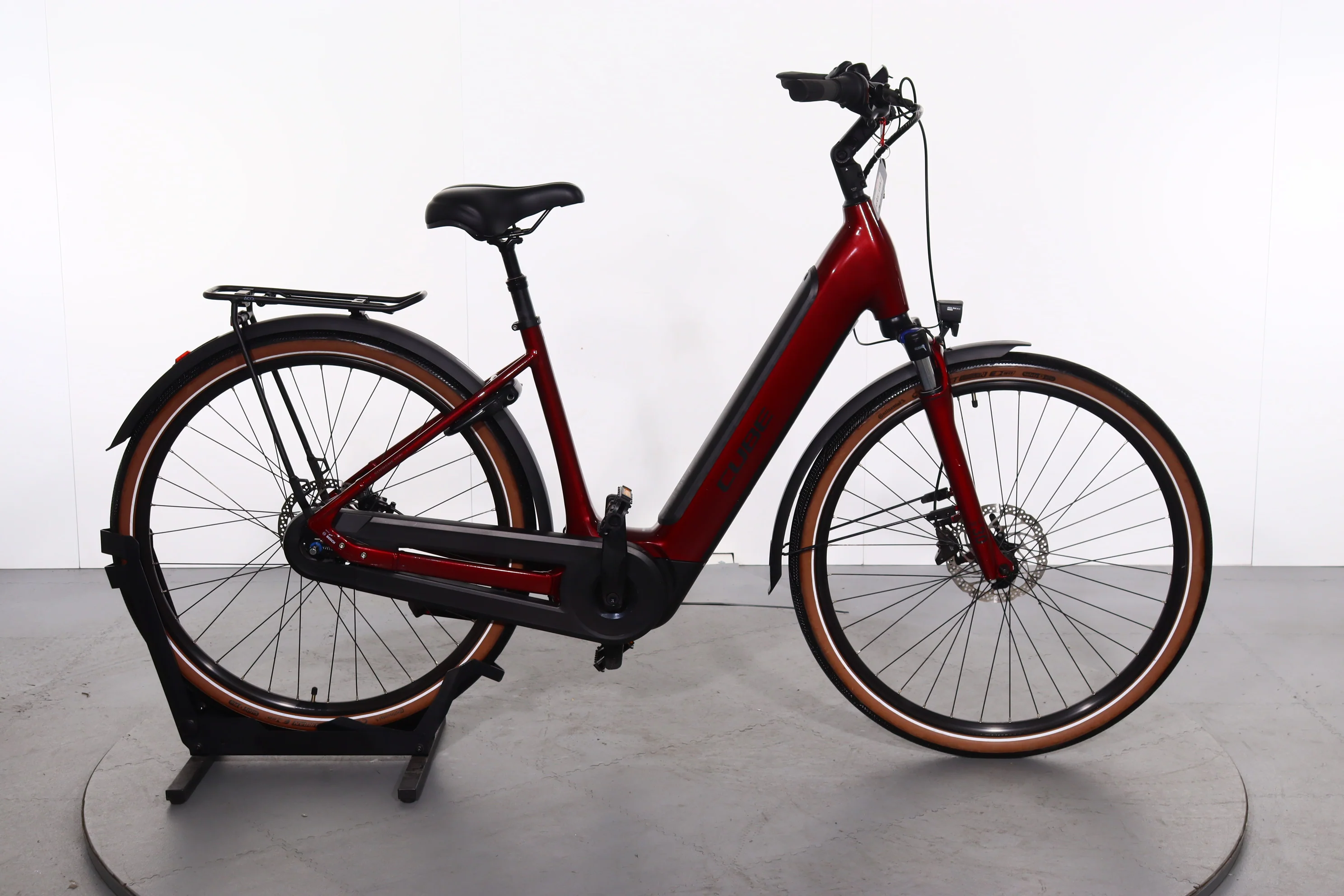 Cube Supreme Hybrid Pro 625