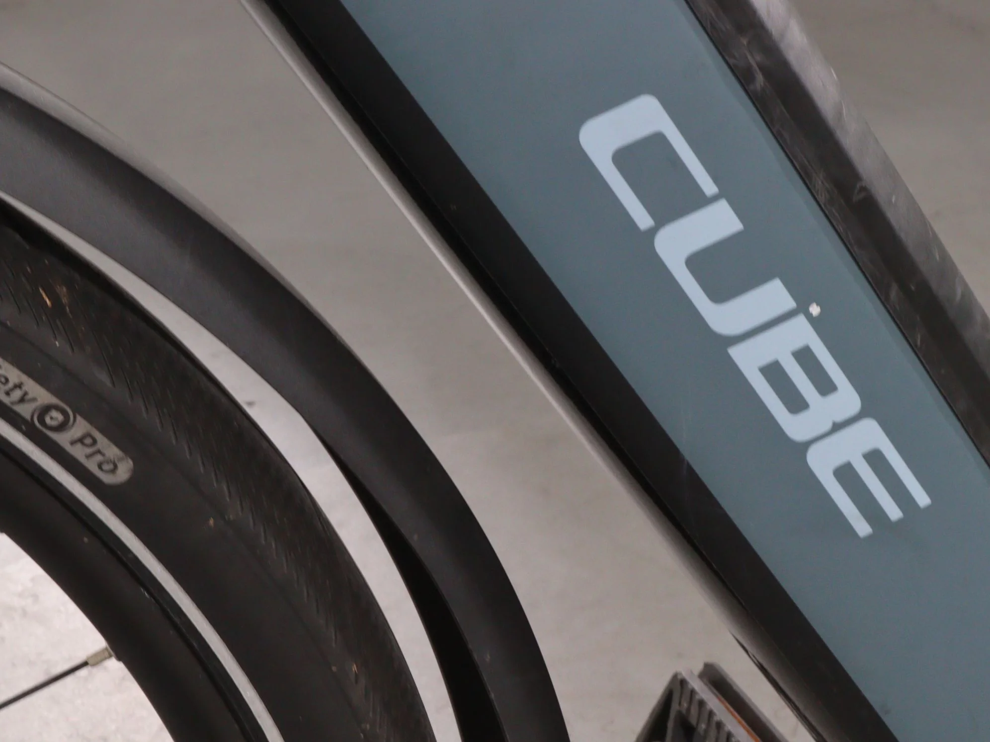 Cube Supreme Sport Hybrid ONE 400 - Image 9