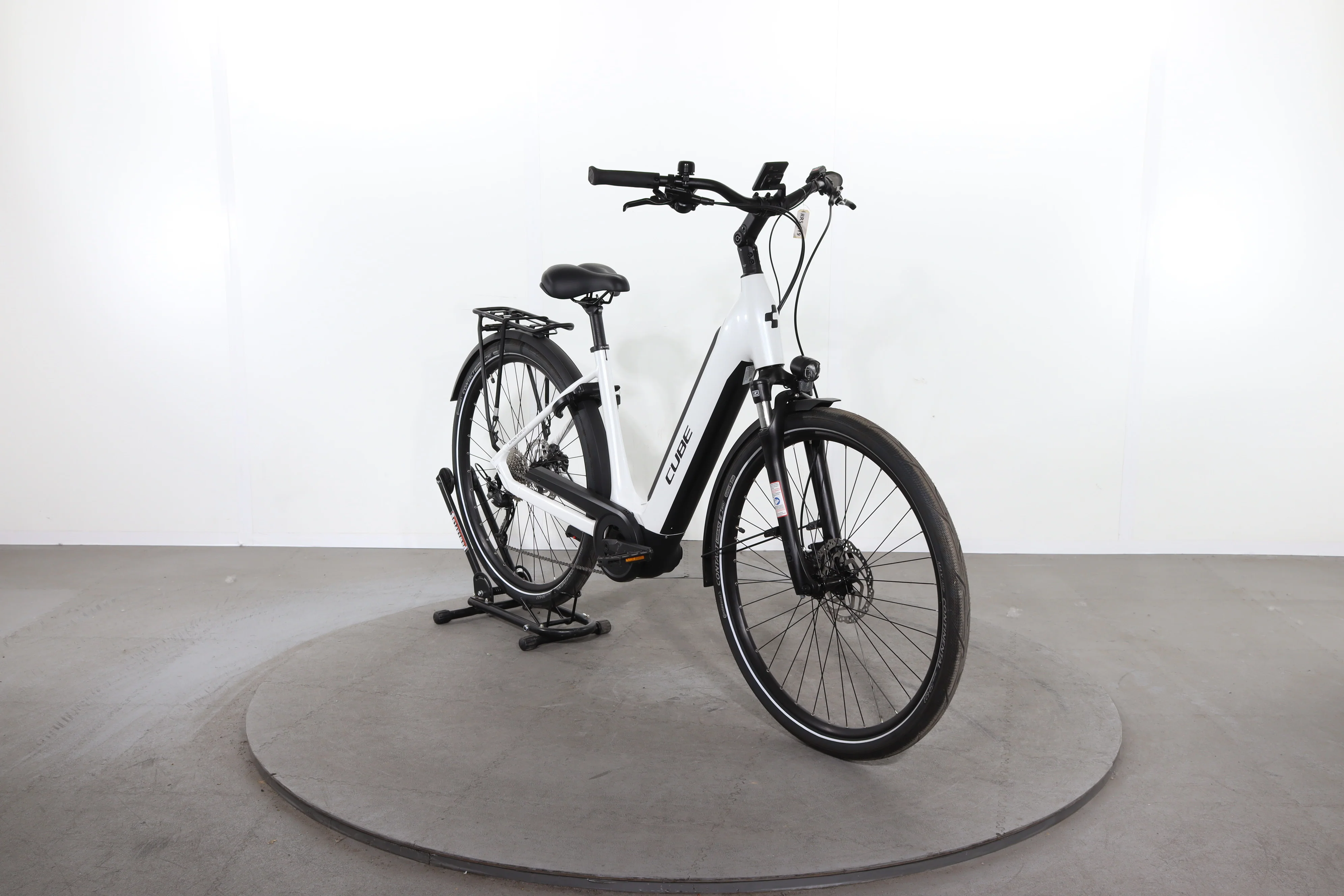 Cube Supreme Sport Hybrid One - Image 2