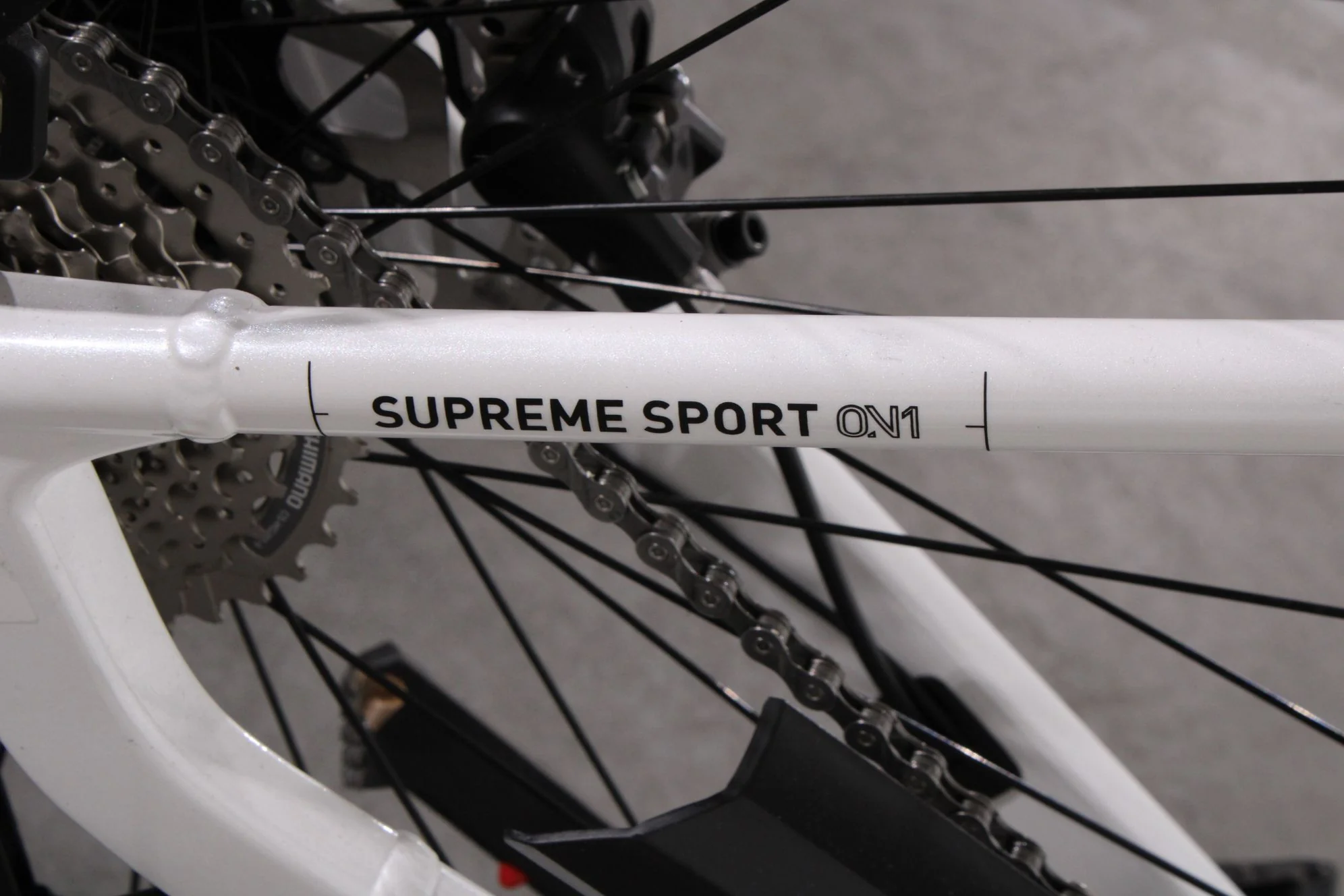 Cube Supreme Sport Hybrid One - Image 11