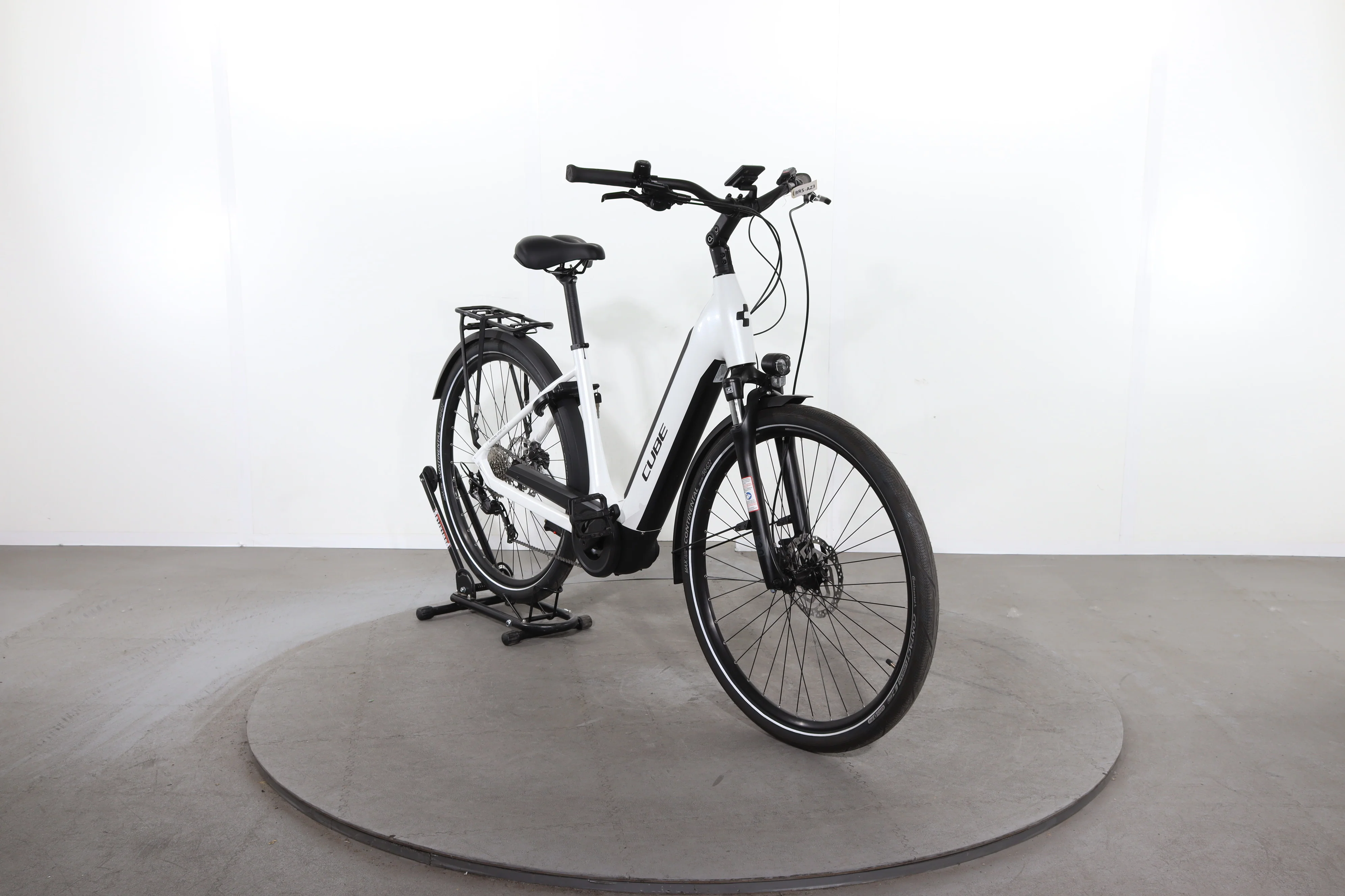 Cube Supreme Sport Hybrid One - Image 2