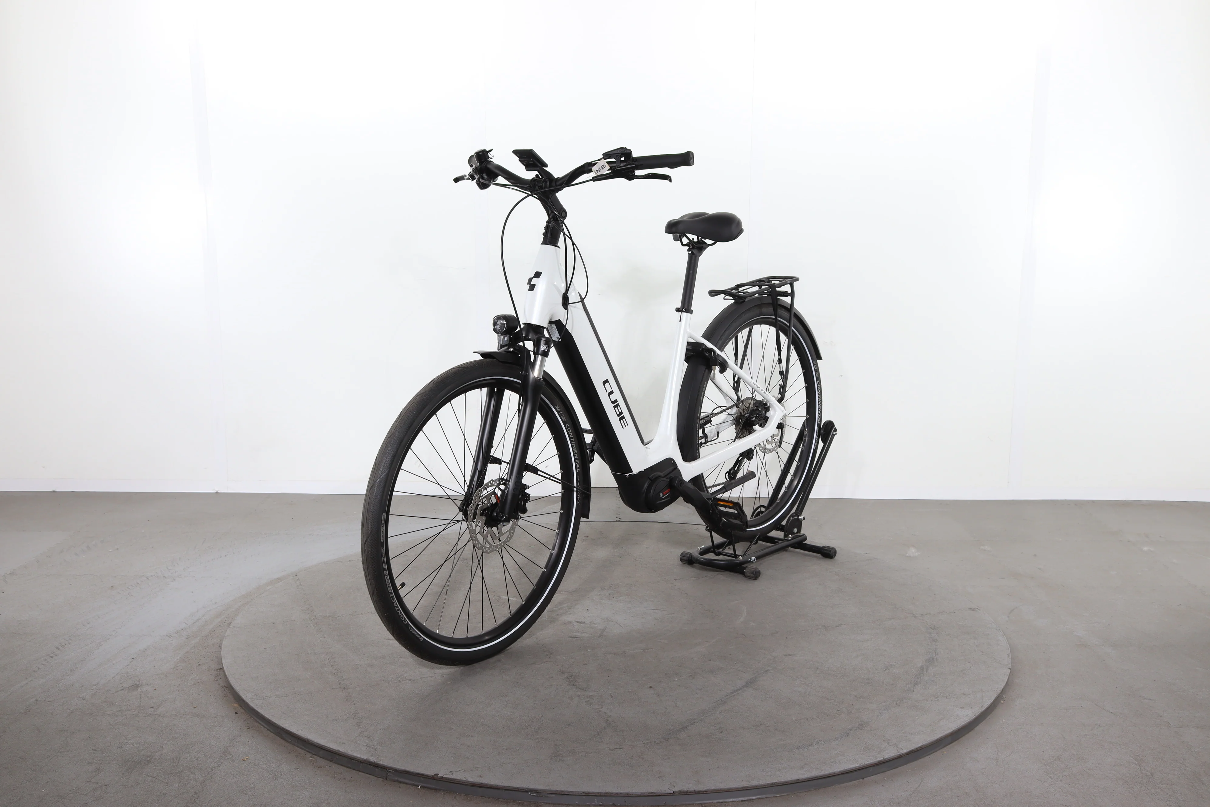 Cube Supreme Sport Hybrid One - Image 3