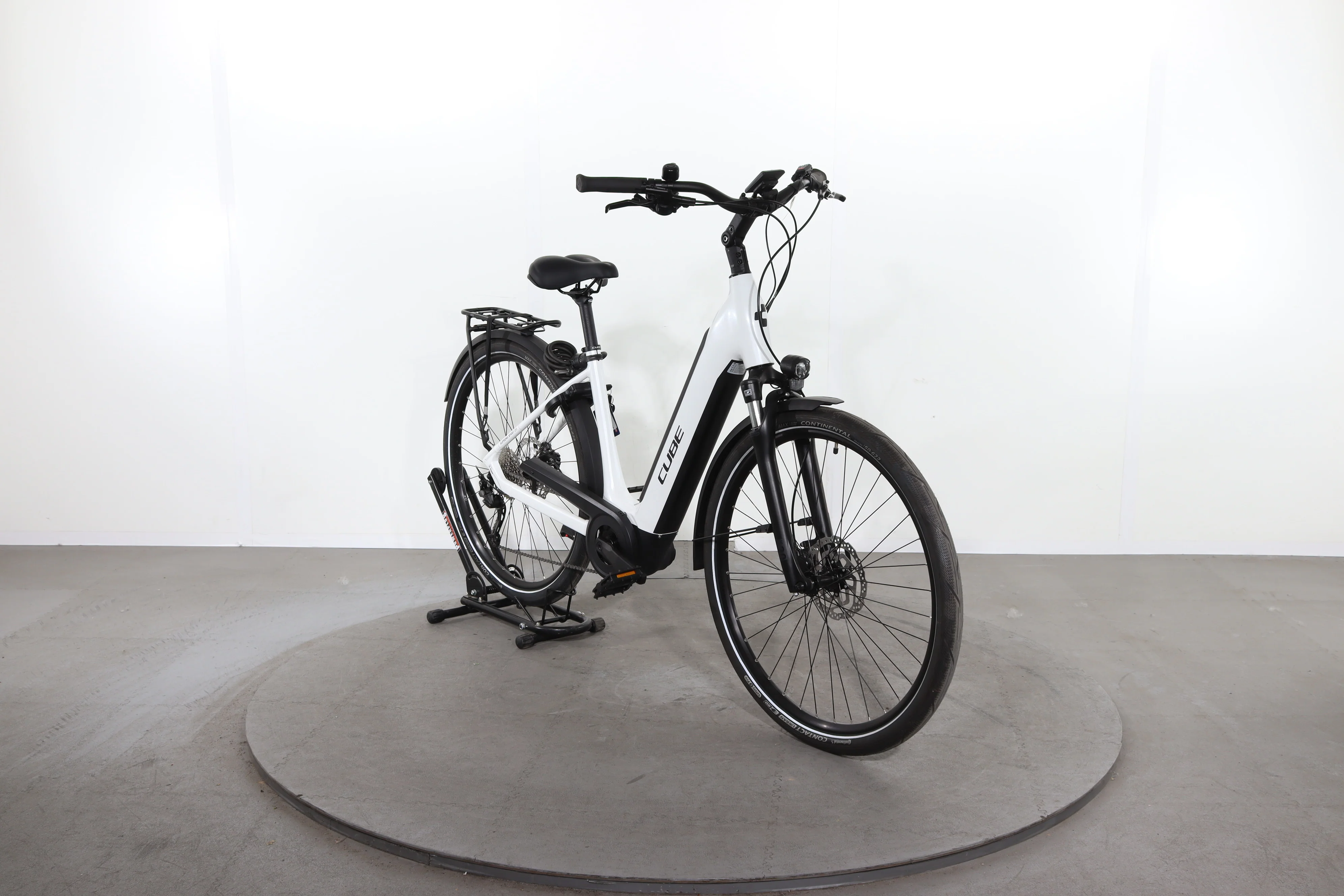 Cube Supreme Sport Hybrid One - Image 2