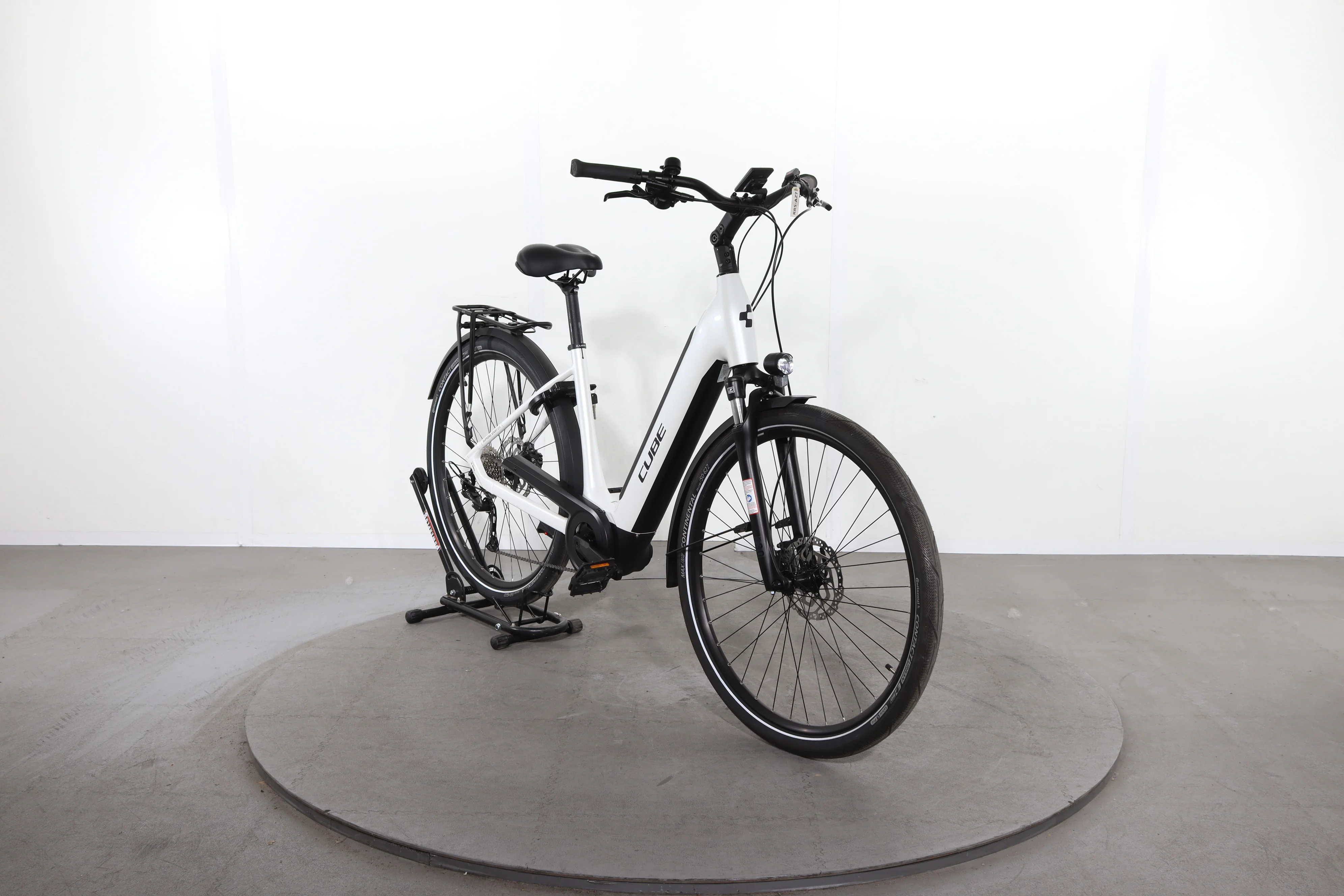 Cube Supreme Sport Hybrid One - Image 2