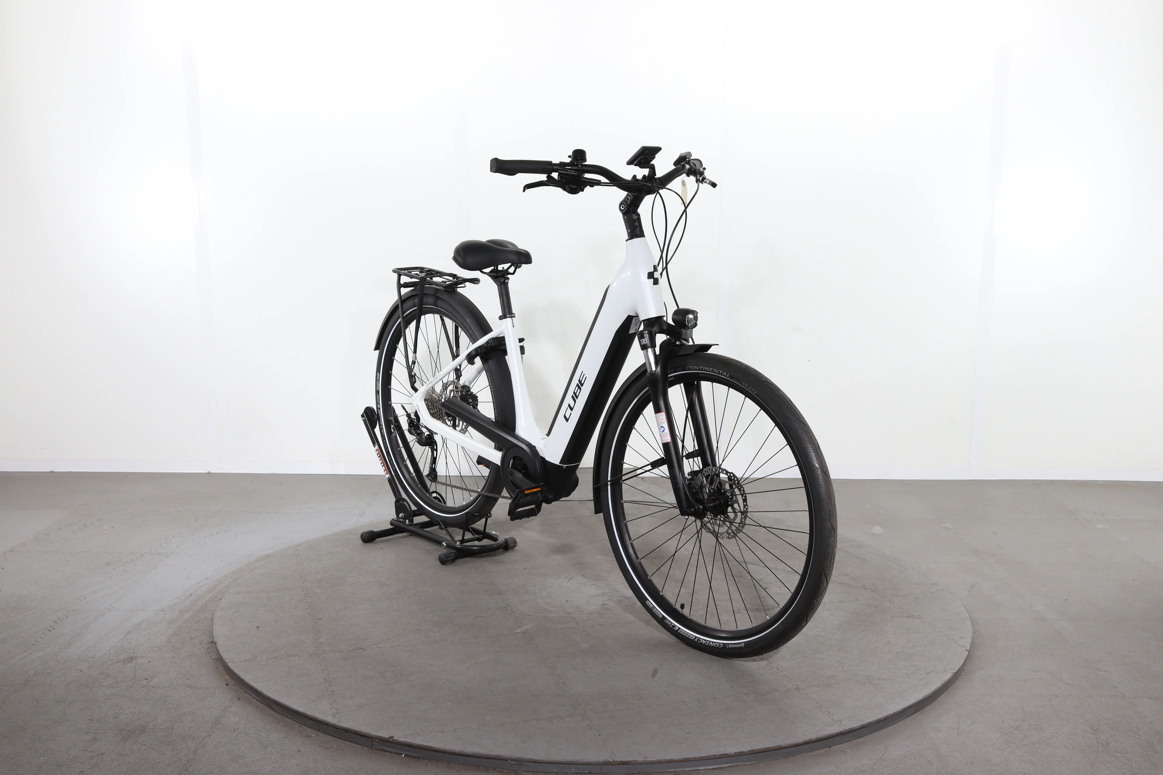 Cube Supreme Sport Hybrid One - Image 2