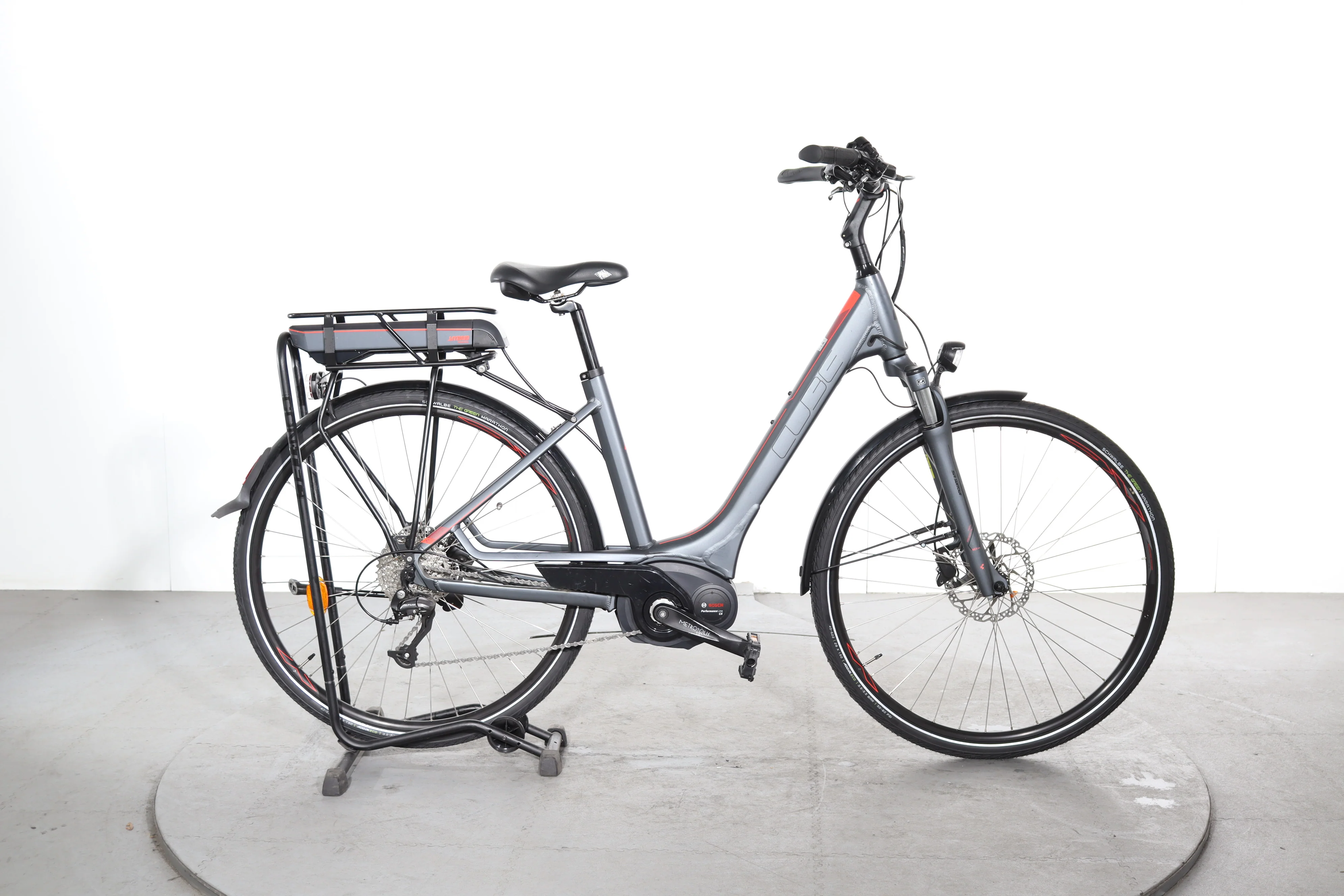 Cube Touring Hybrid 400