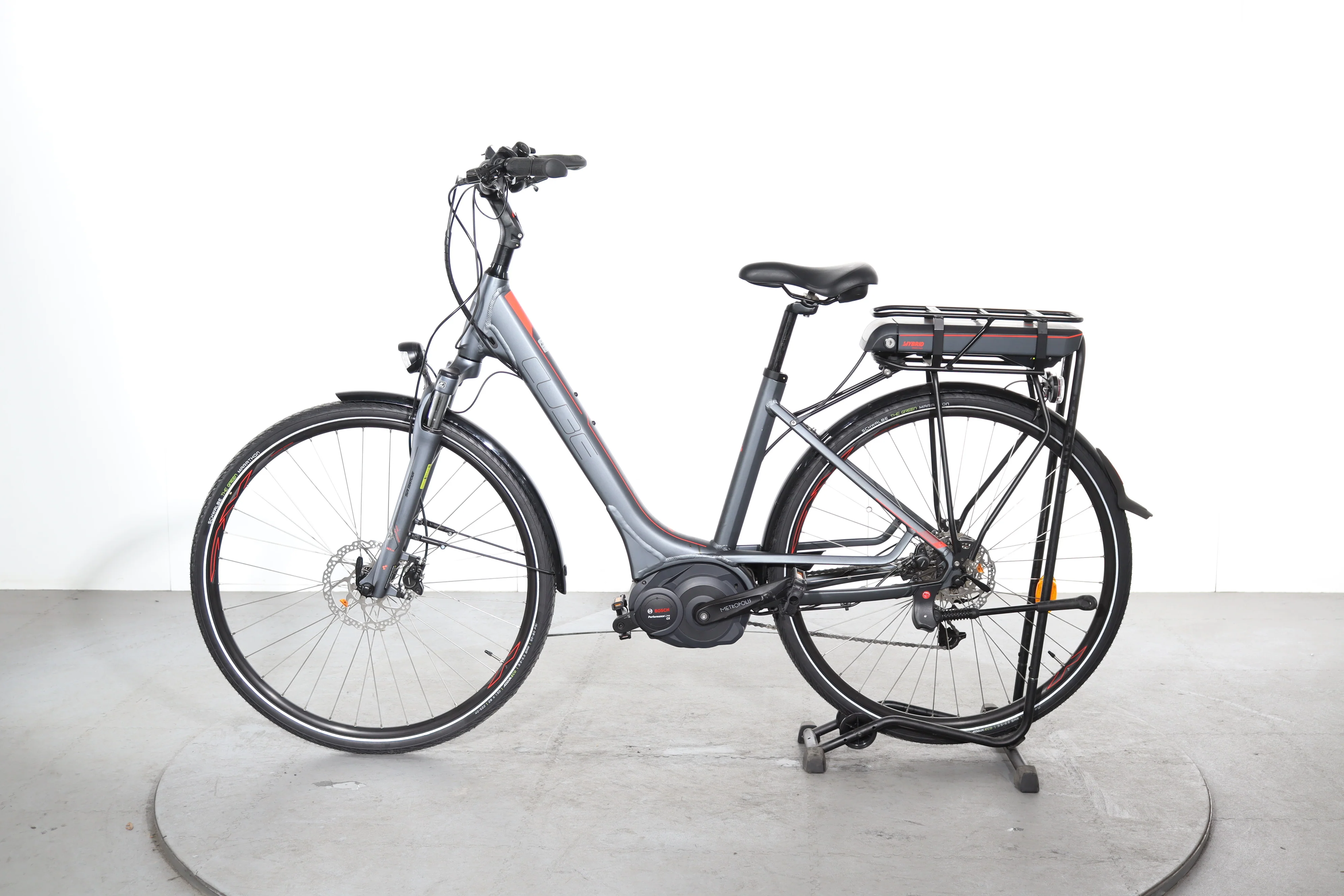 Cube Touring Hybrid 400 - Image 4