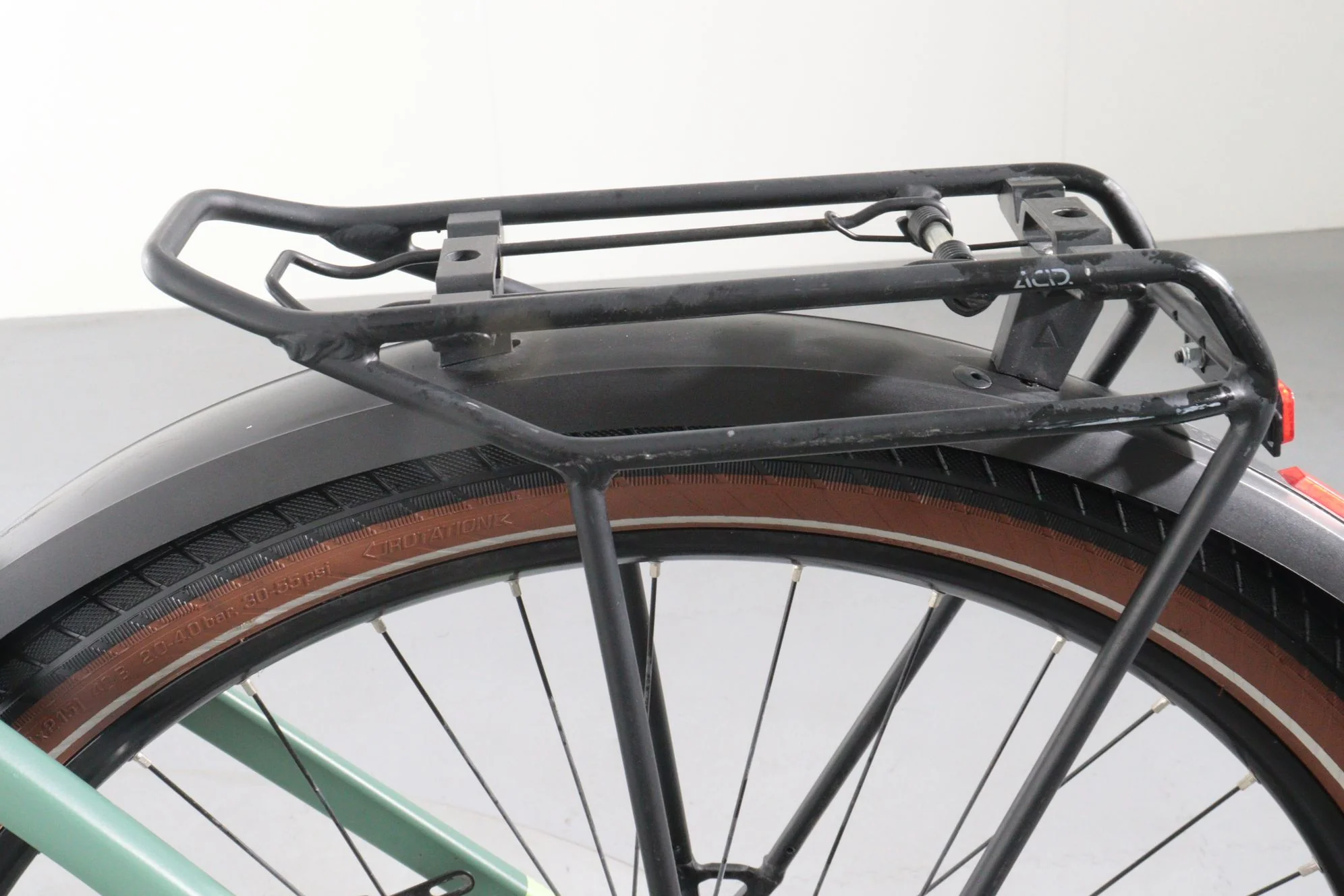 Cube Touring Hybrid - Image 12