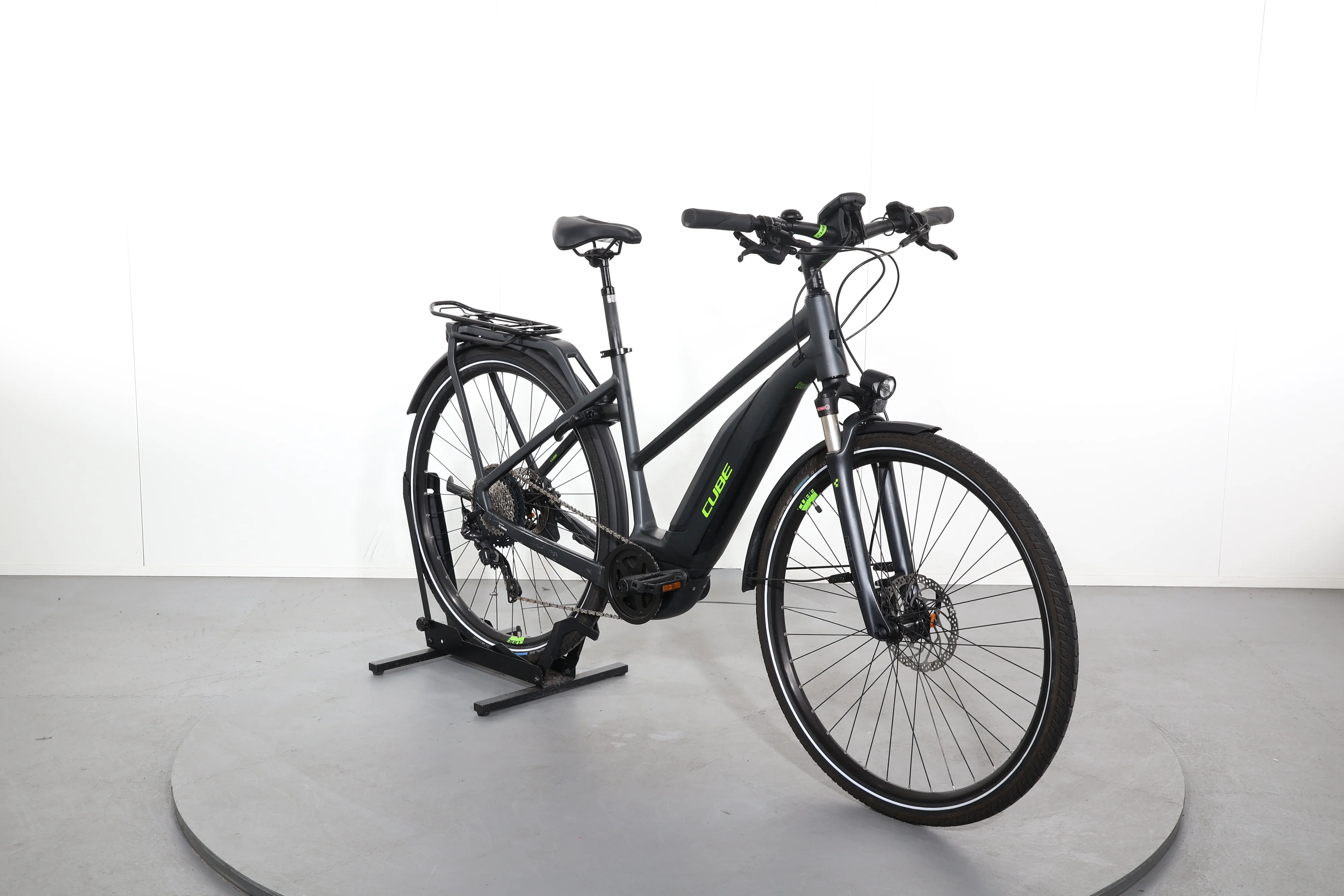 Cube Touring Hybrid EXC 500 - Image 2
