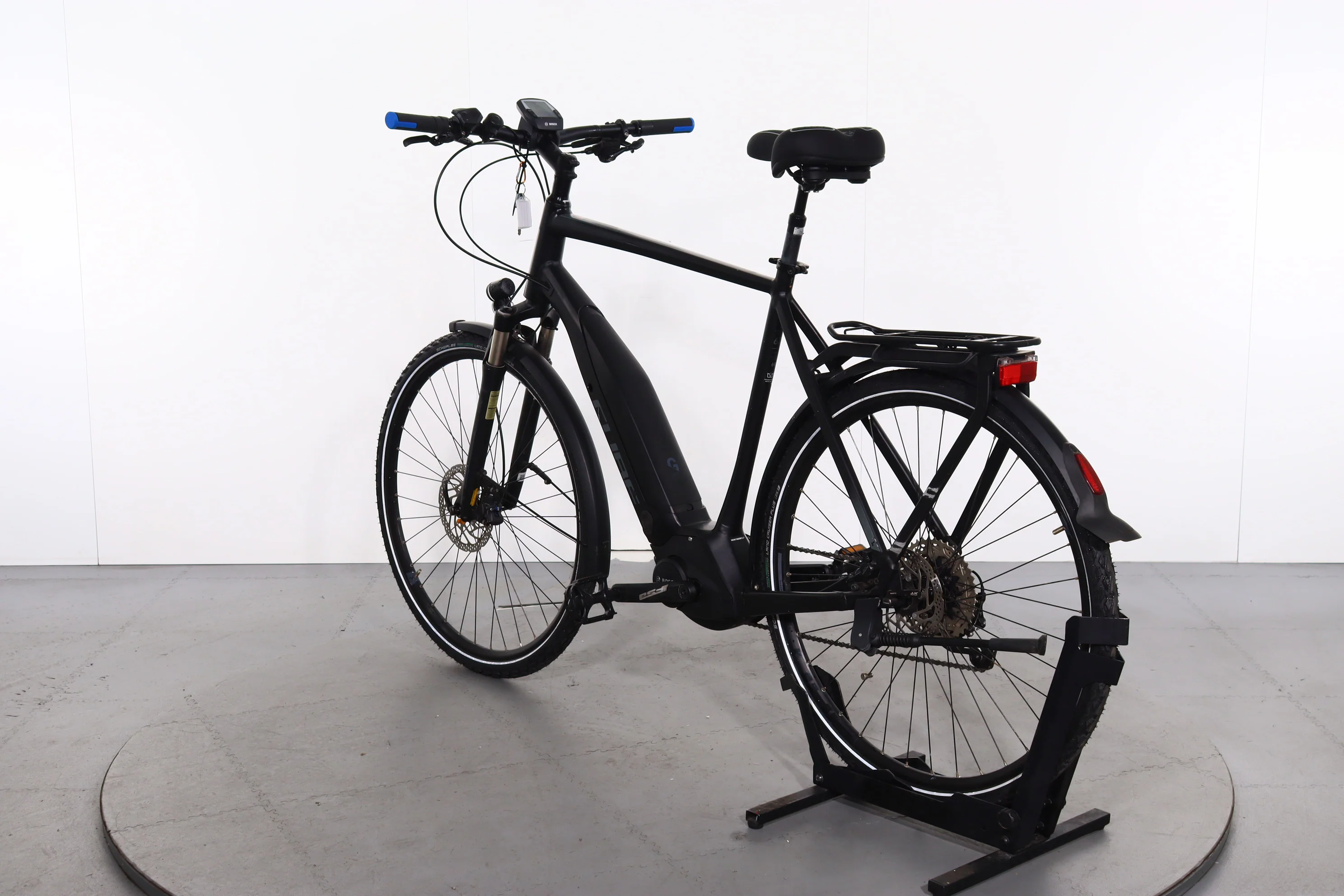 Cube Touring Hybrid EXC - Image 2