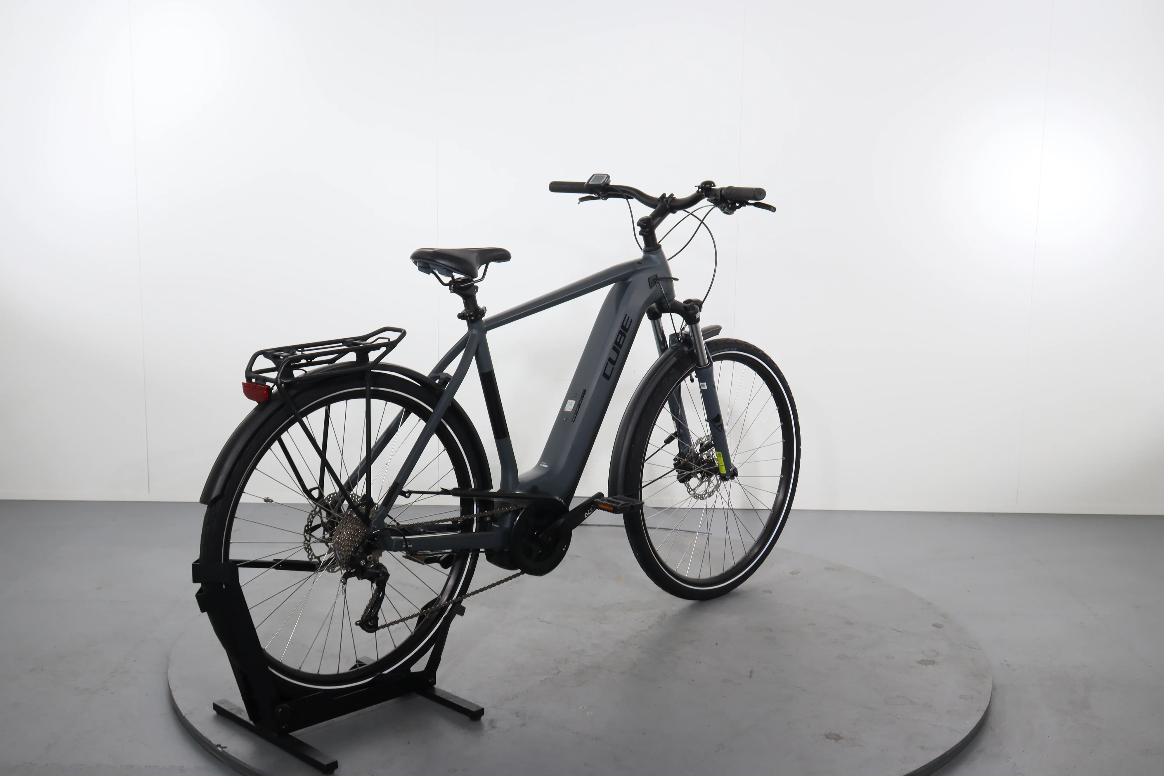 Cube Touring Hybrid One 500 - Image 6