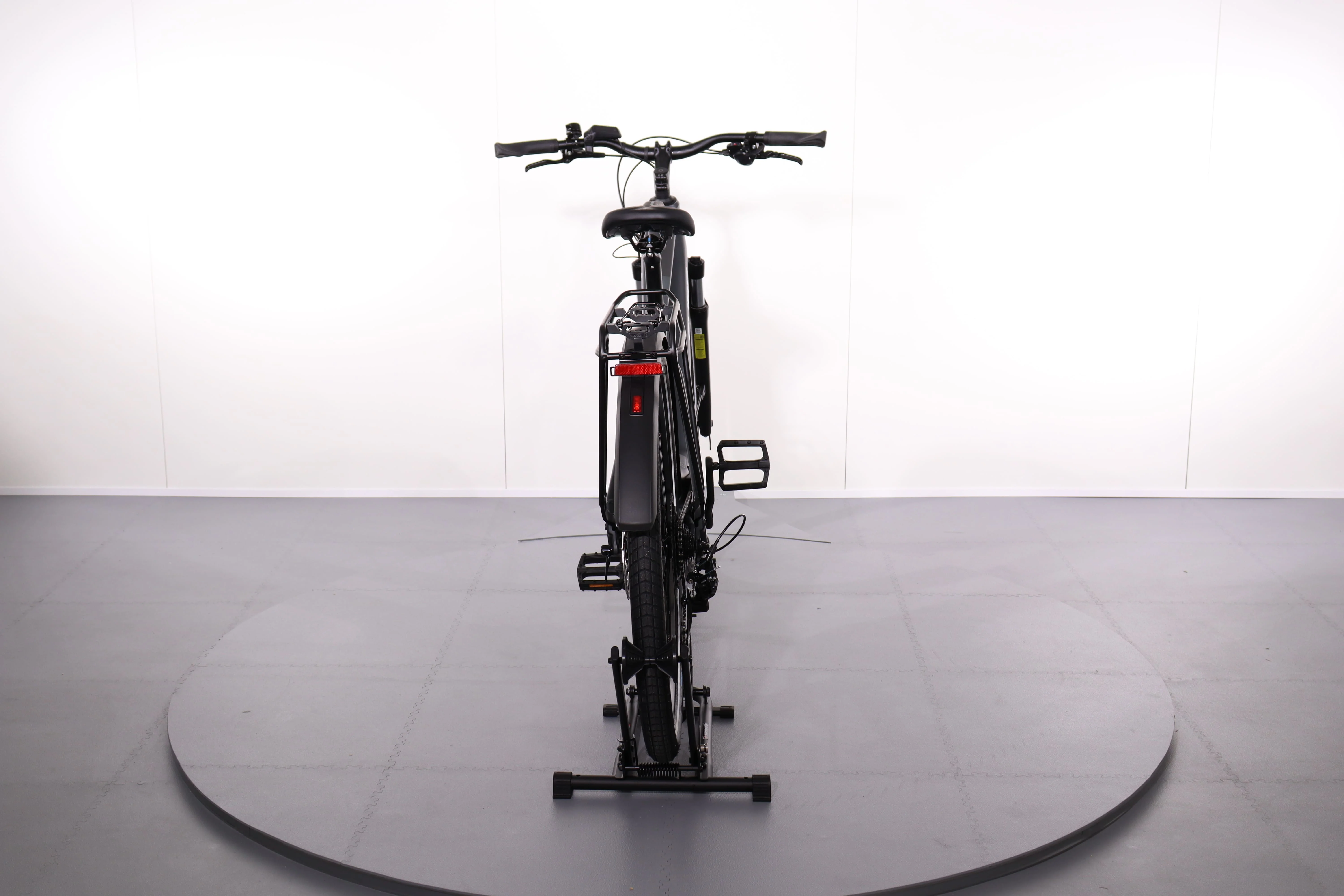 Cube Touring Hybrid One 625 - Image 6