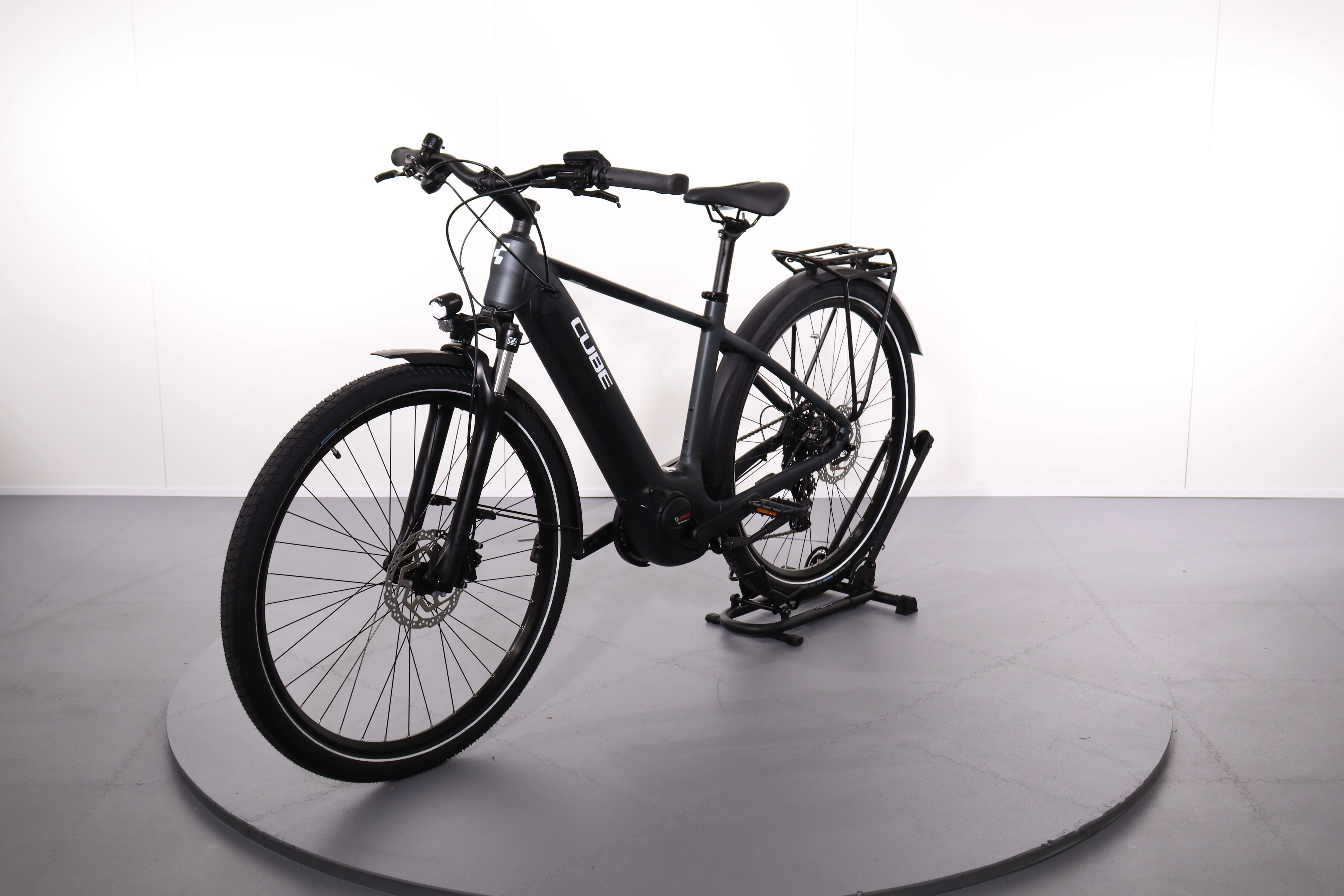 Cube Touring Hybrid One 625 - Image 3