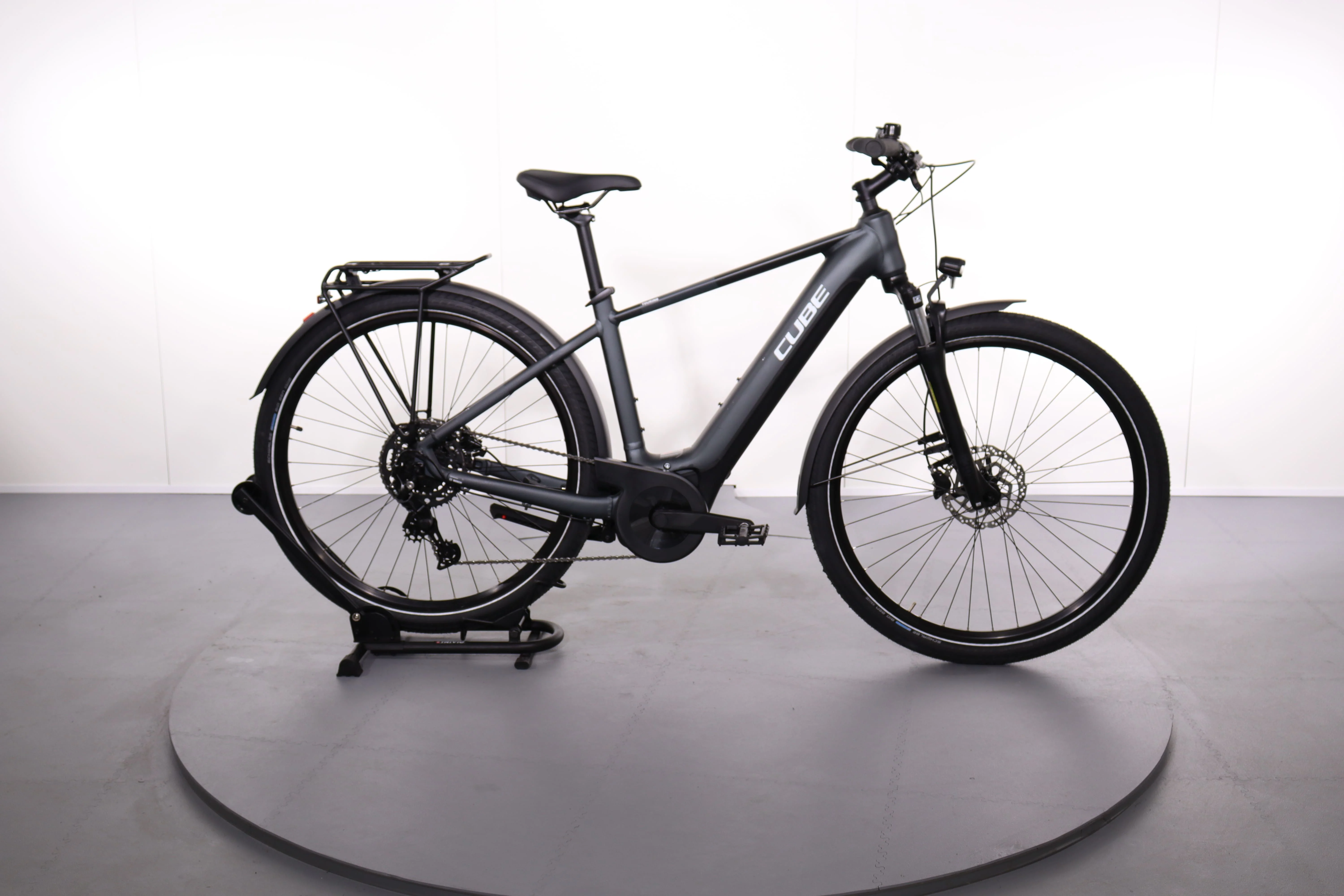 Cube Touring Hybrid One 625