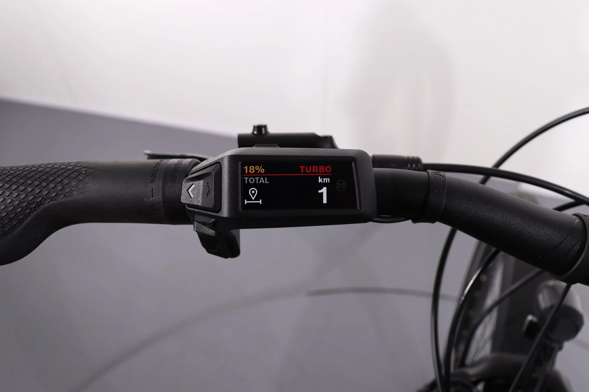 Cube Touring Hybrid One 625 - Image 8