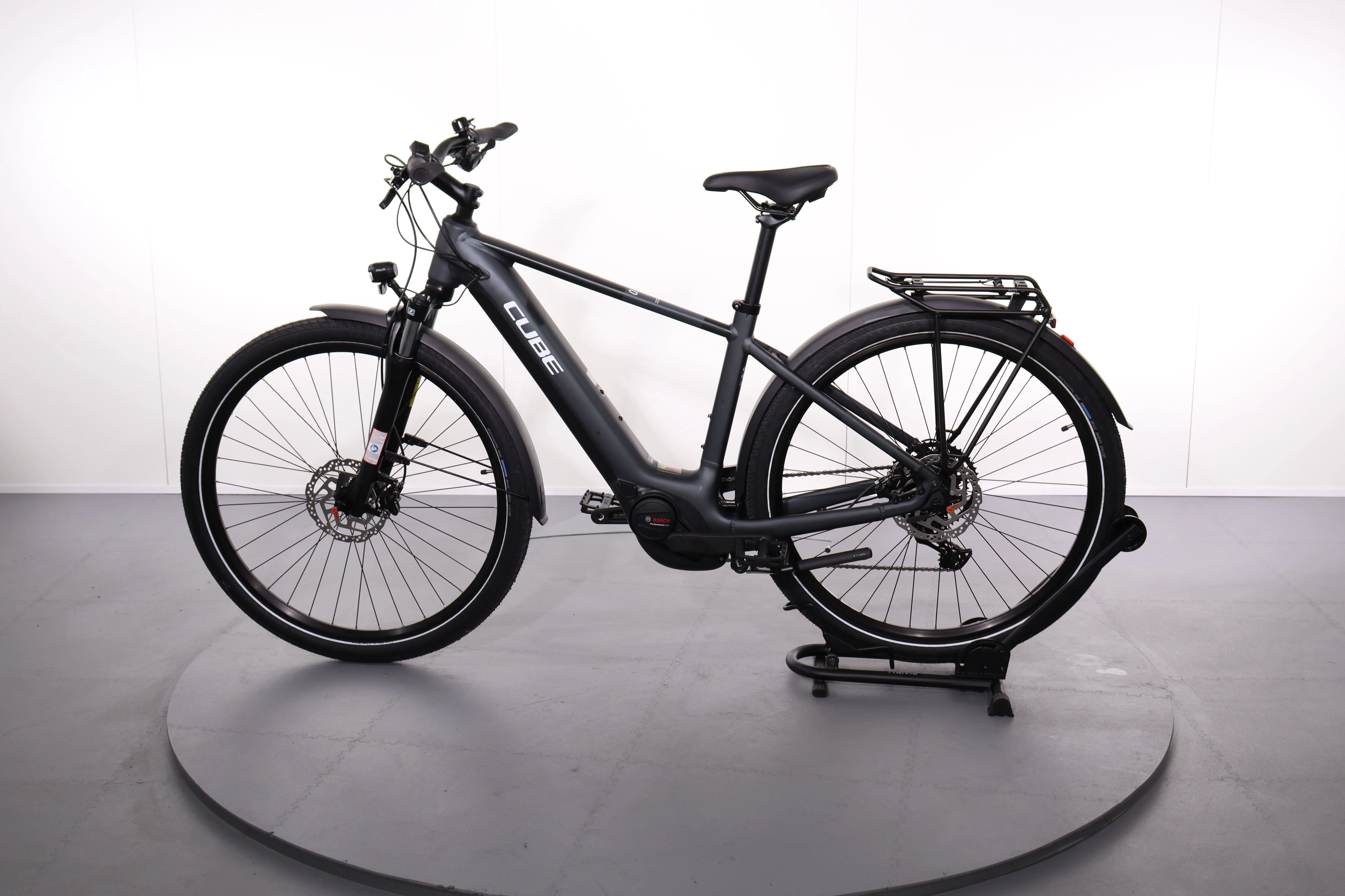 Cube Touring Hybrid One 625 - Image 4