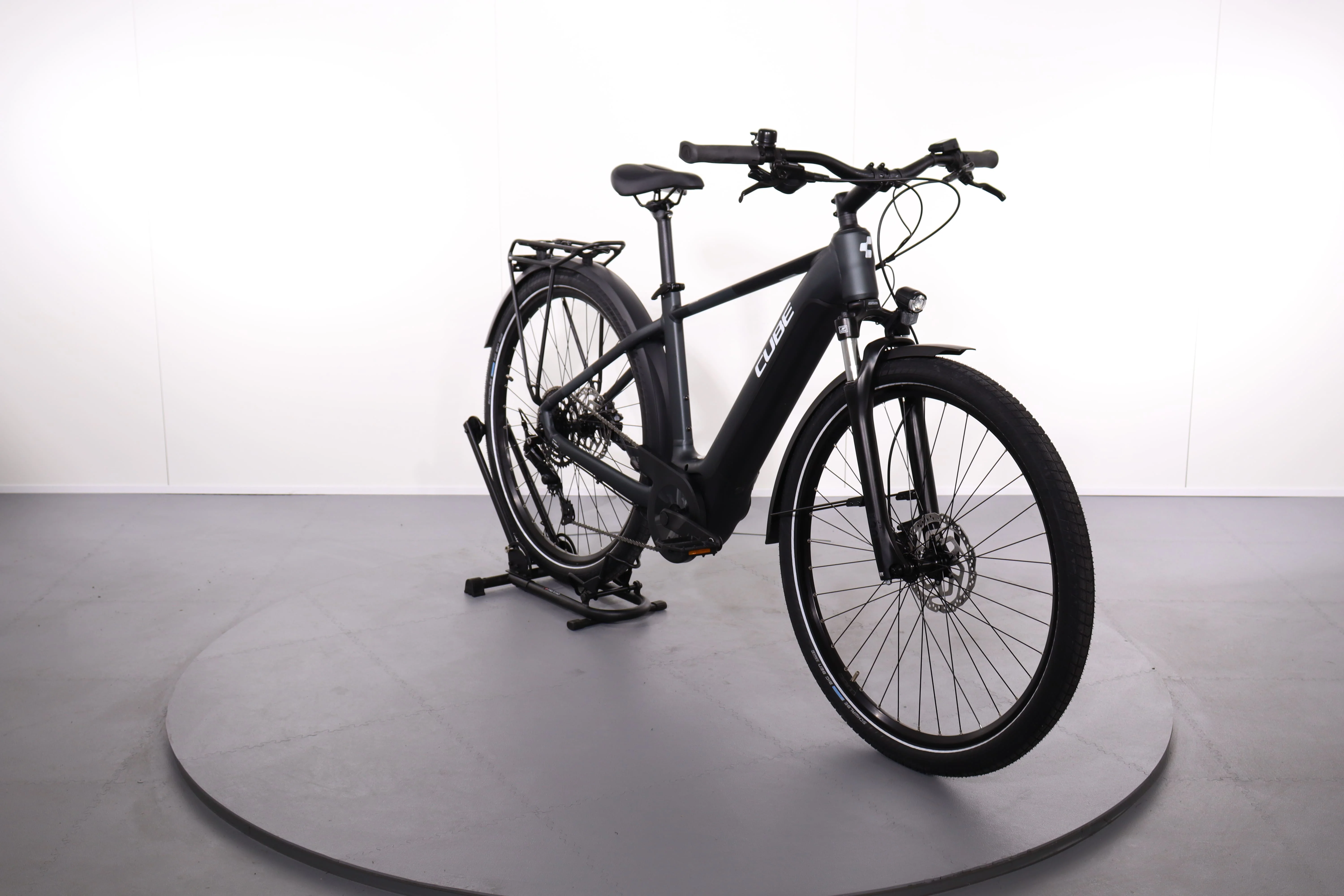 Cube Touring Hybrid One 625 - Image 2