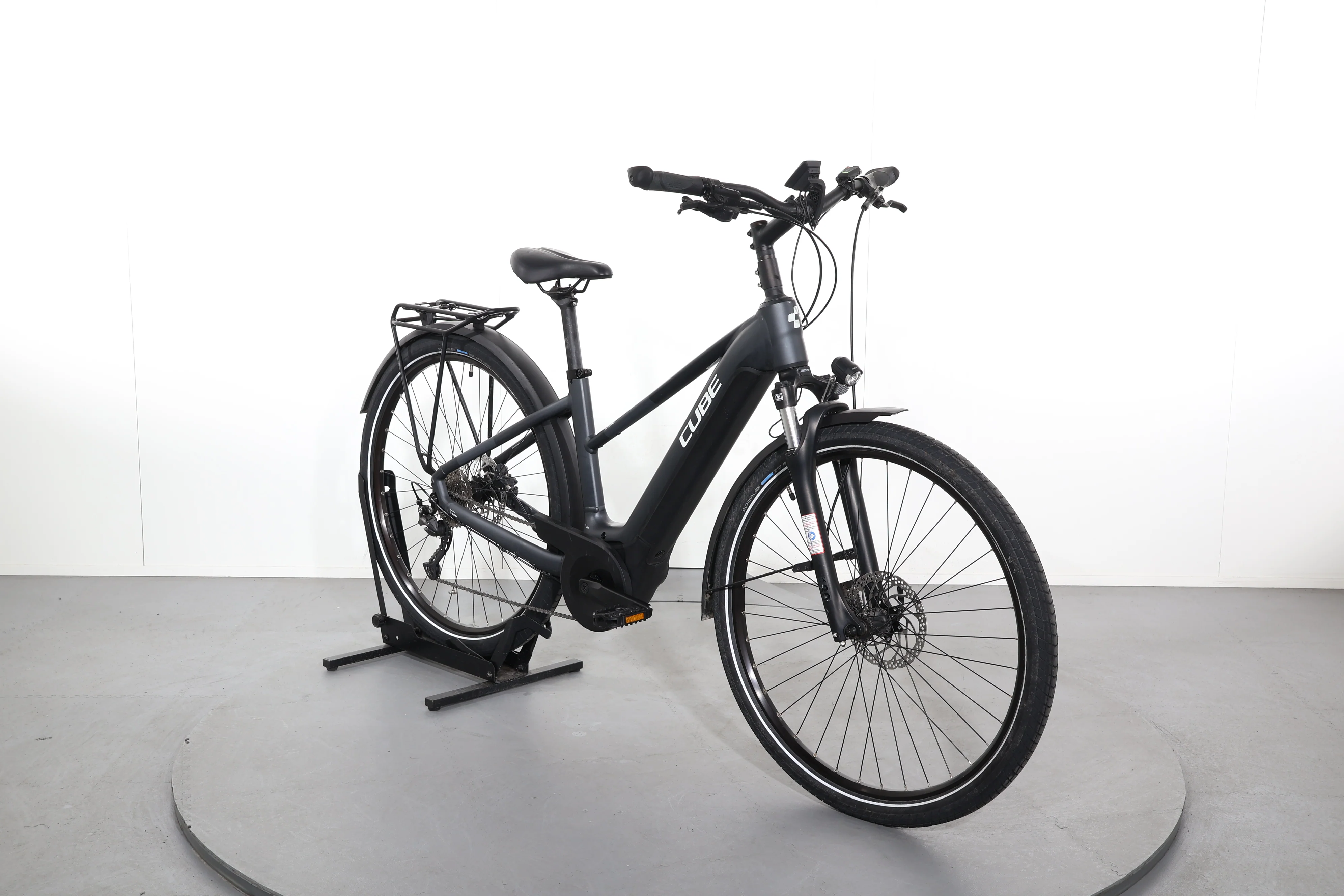 Cube Touring Hybrid One 625 - Image 2
