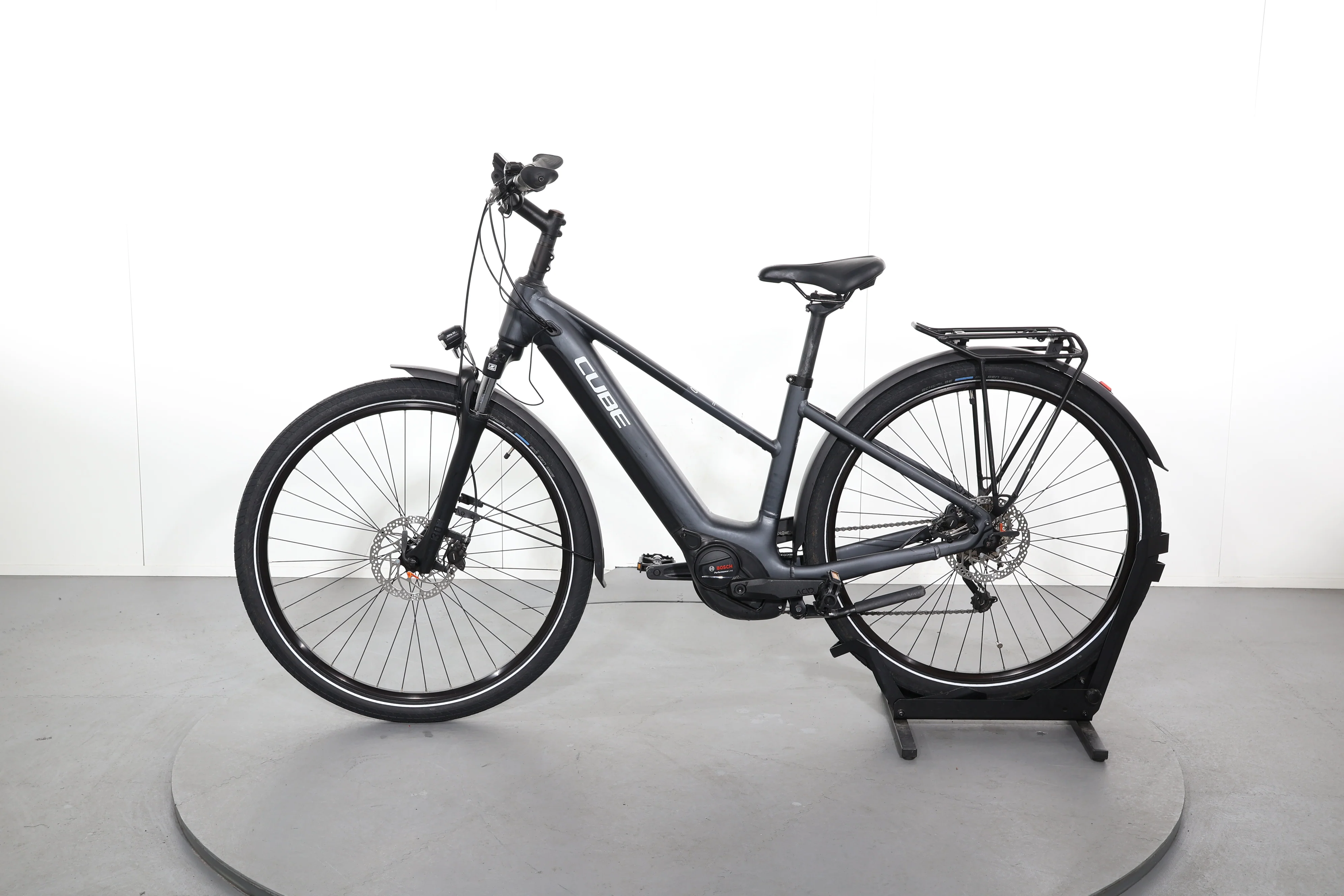 Cube Touring Hybrid One 625 - Image 4