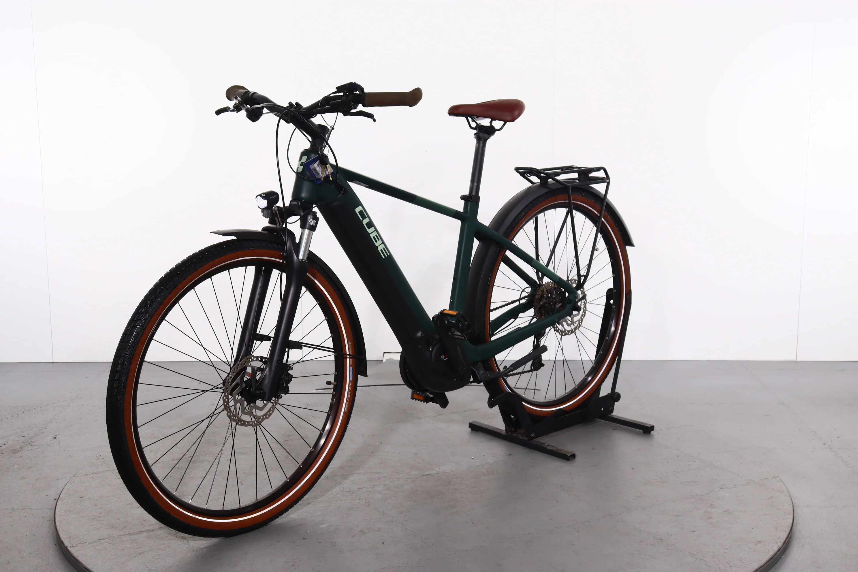Cube Touring Hybrid One 625 - Image 4