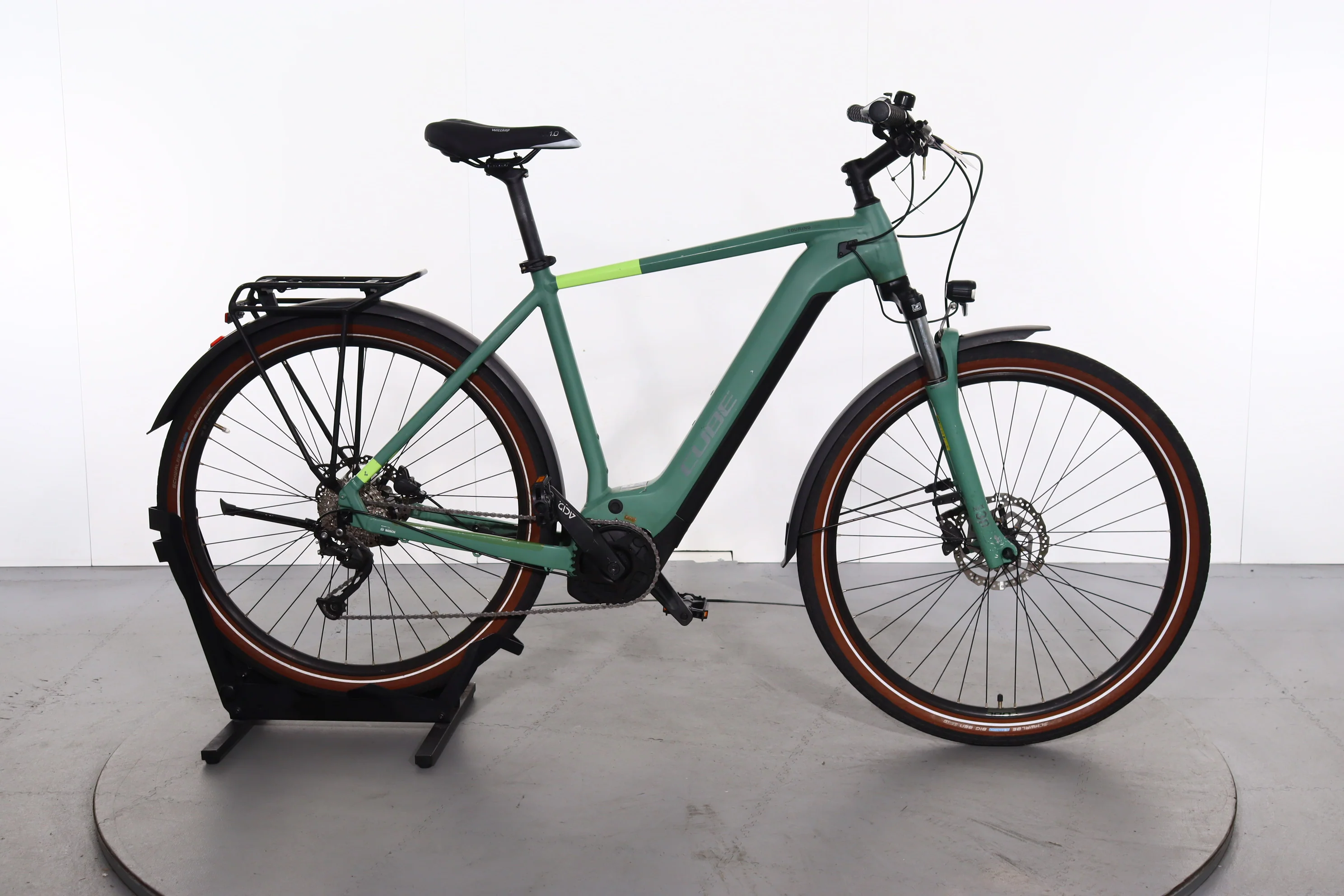Cube Touring Hybrid One