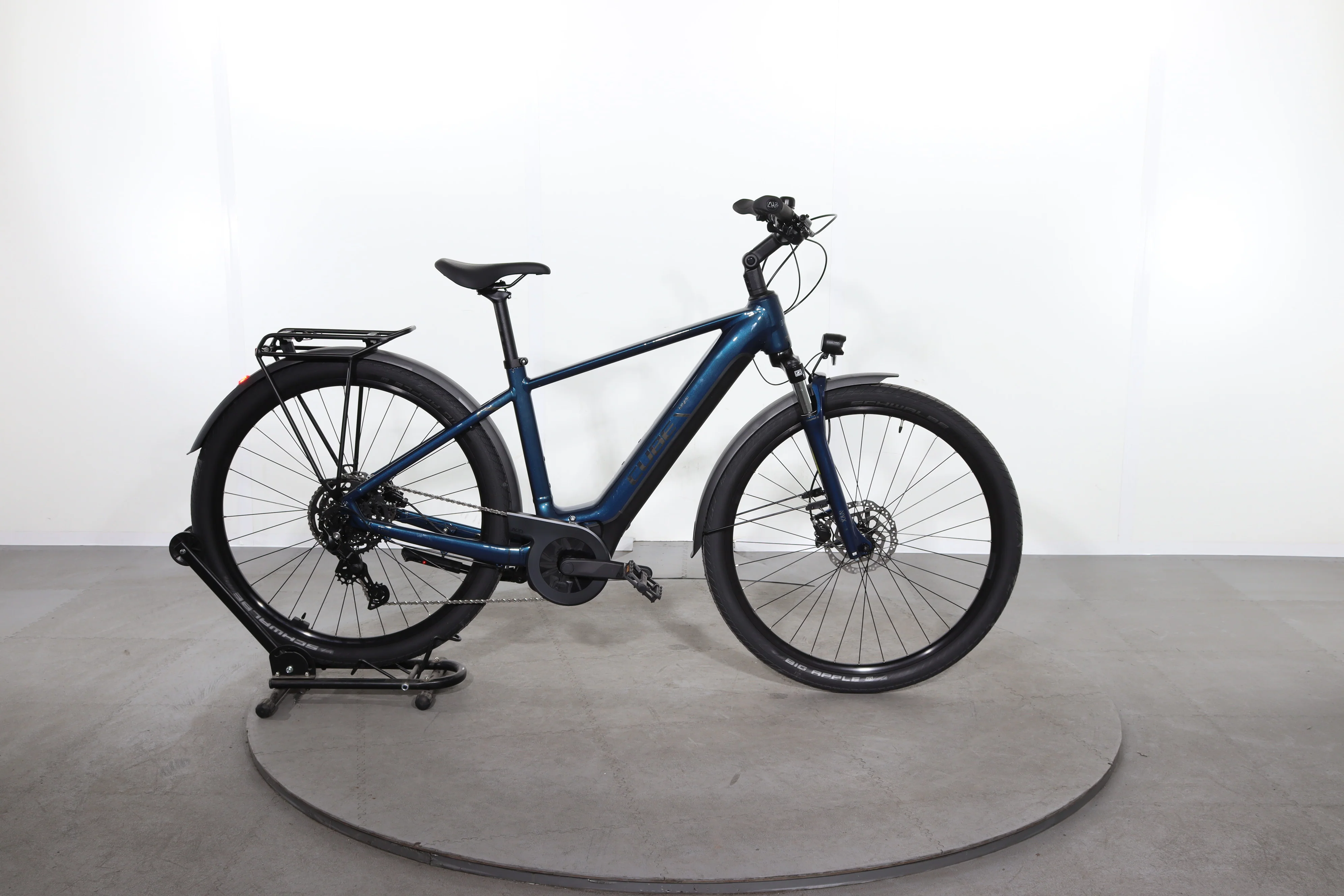 Cube Touring Hybrid One