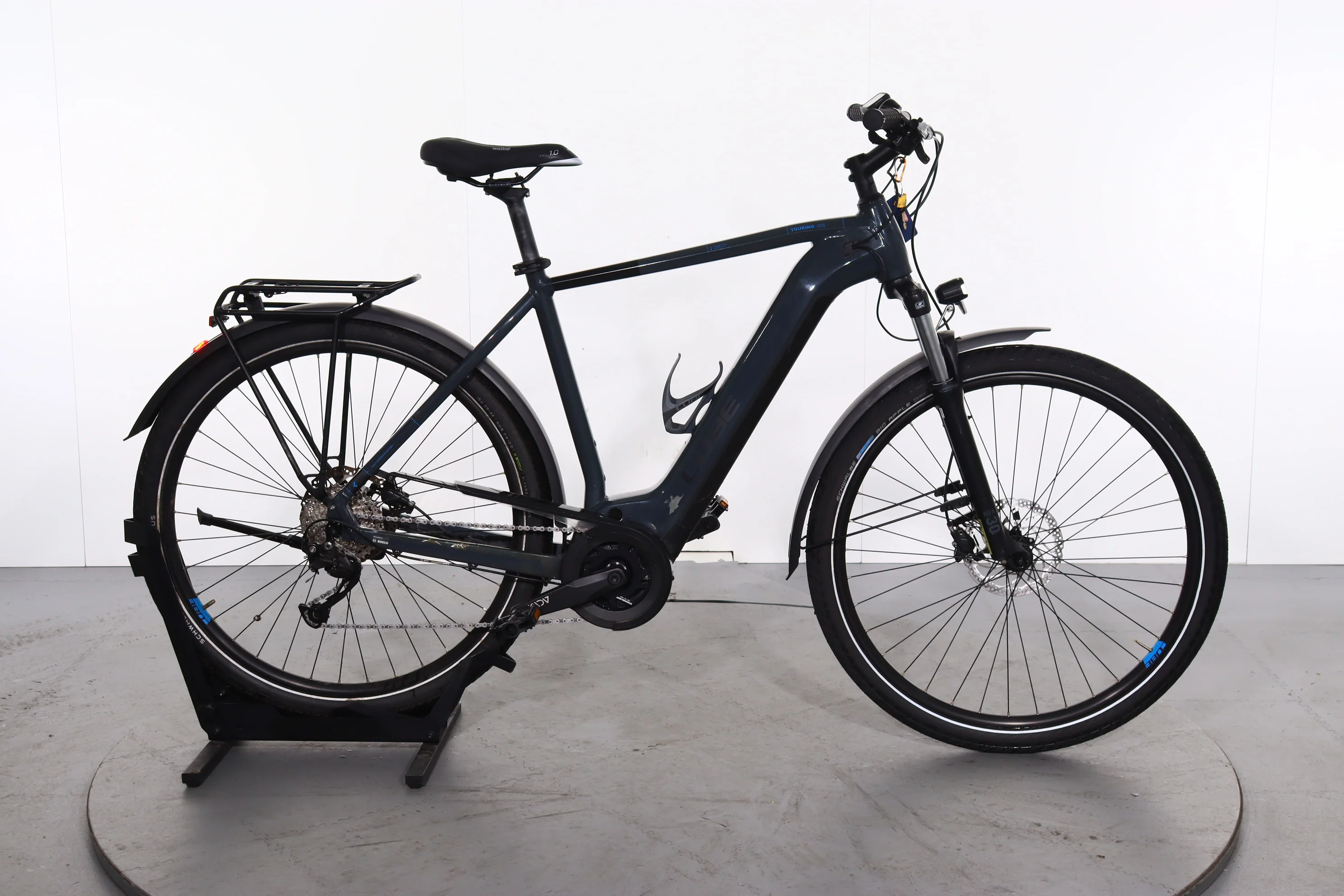 Cube Touring Hybrid One