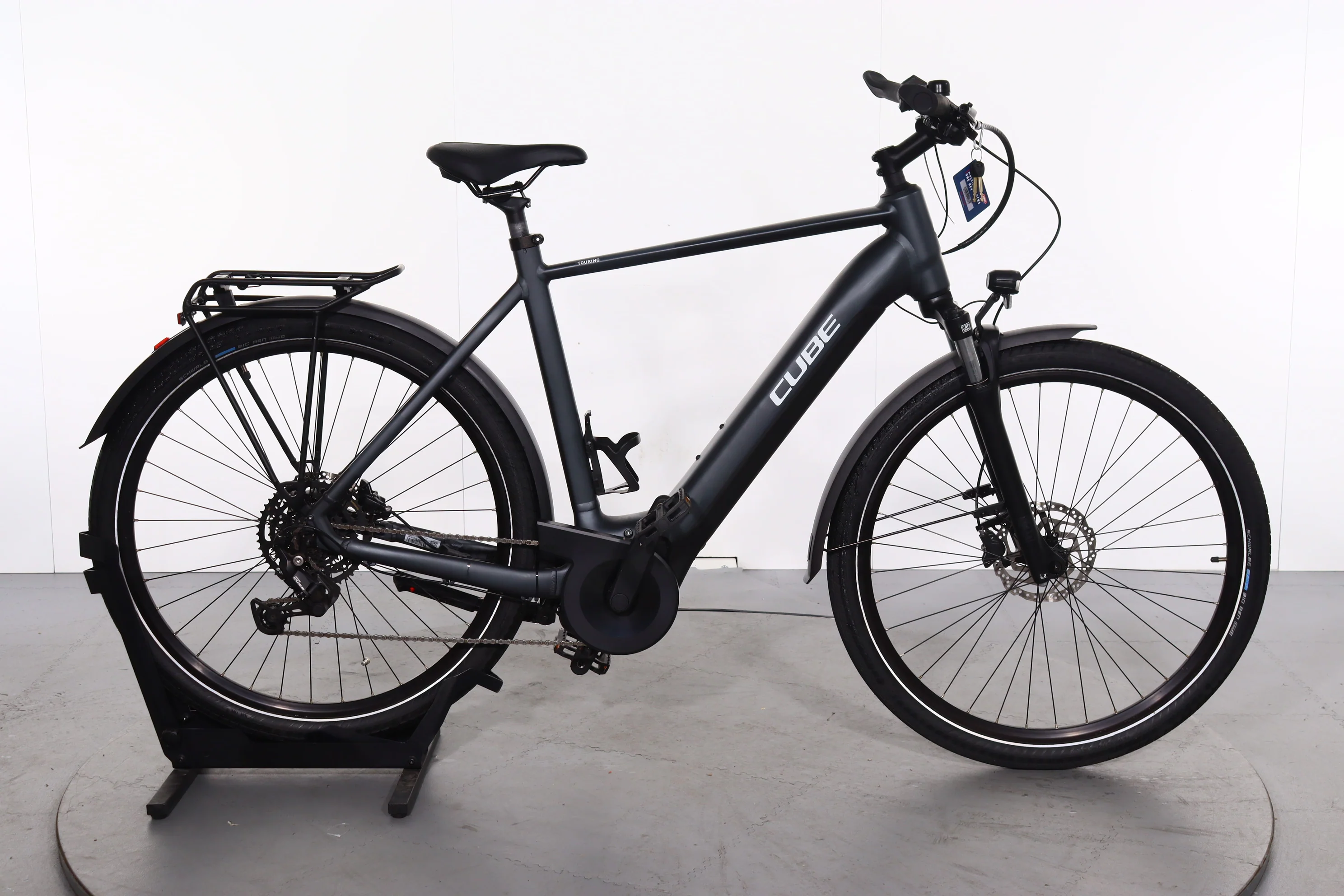 Cube Touring Hybrid One
