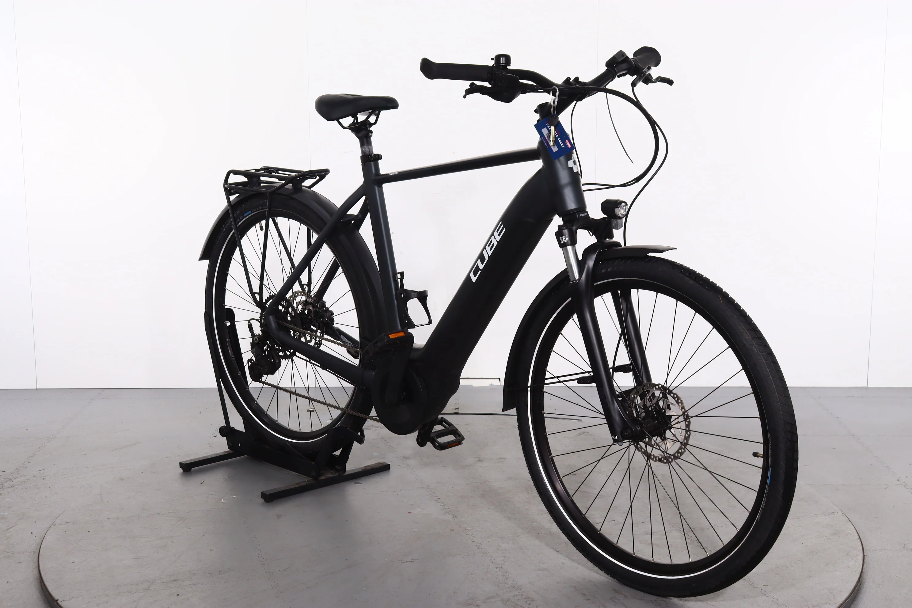 Cube Touring Hybrid One - Image 2