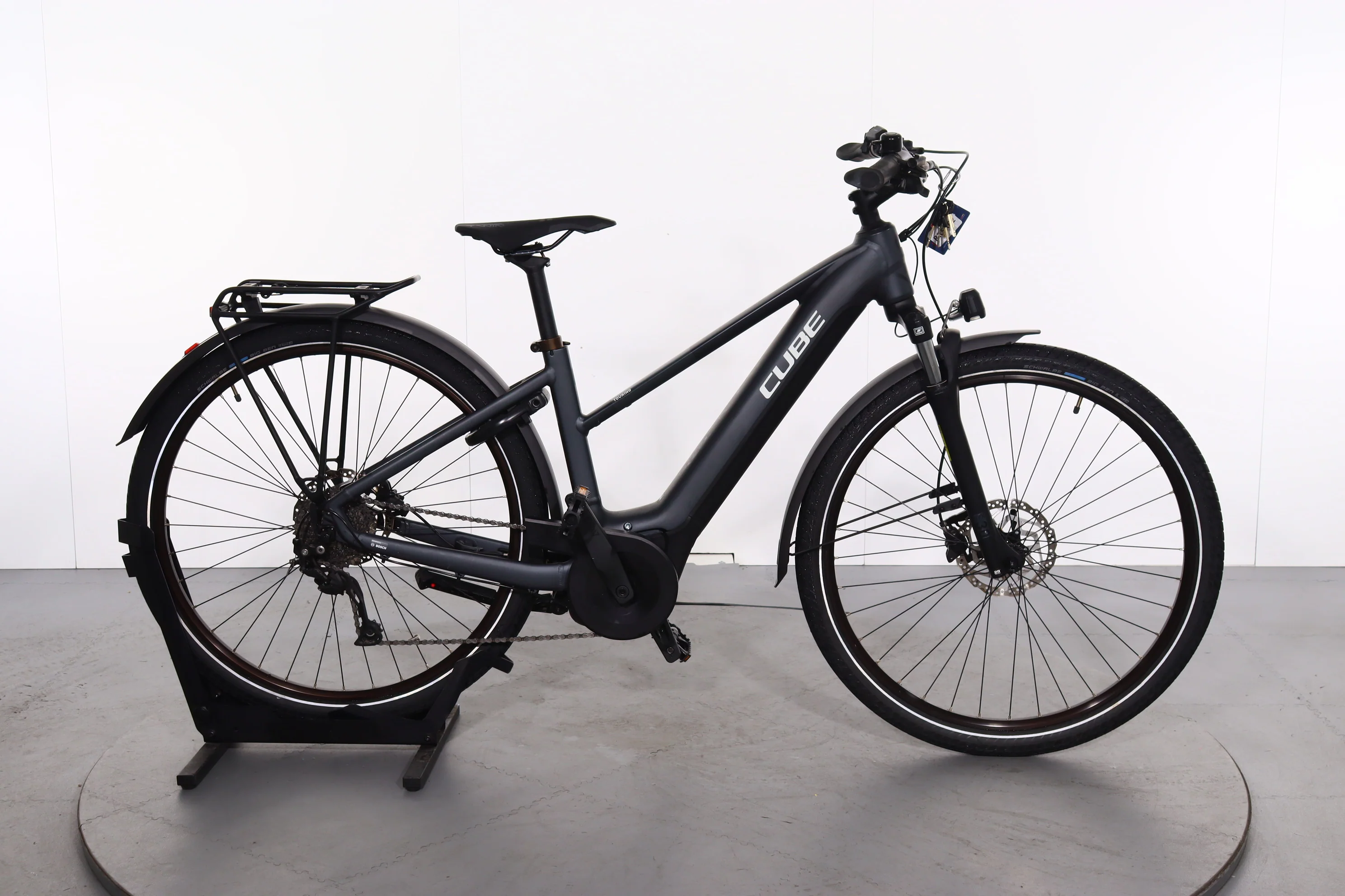 Cube Touring Hybrid One