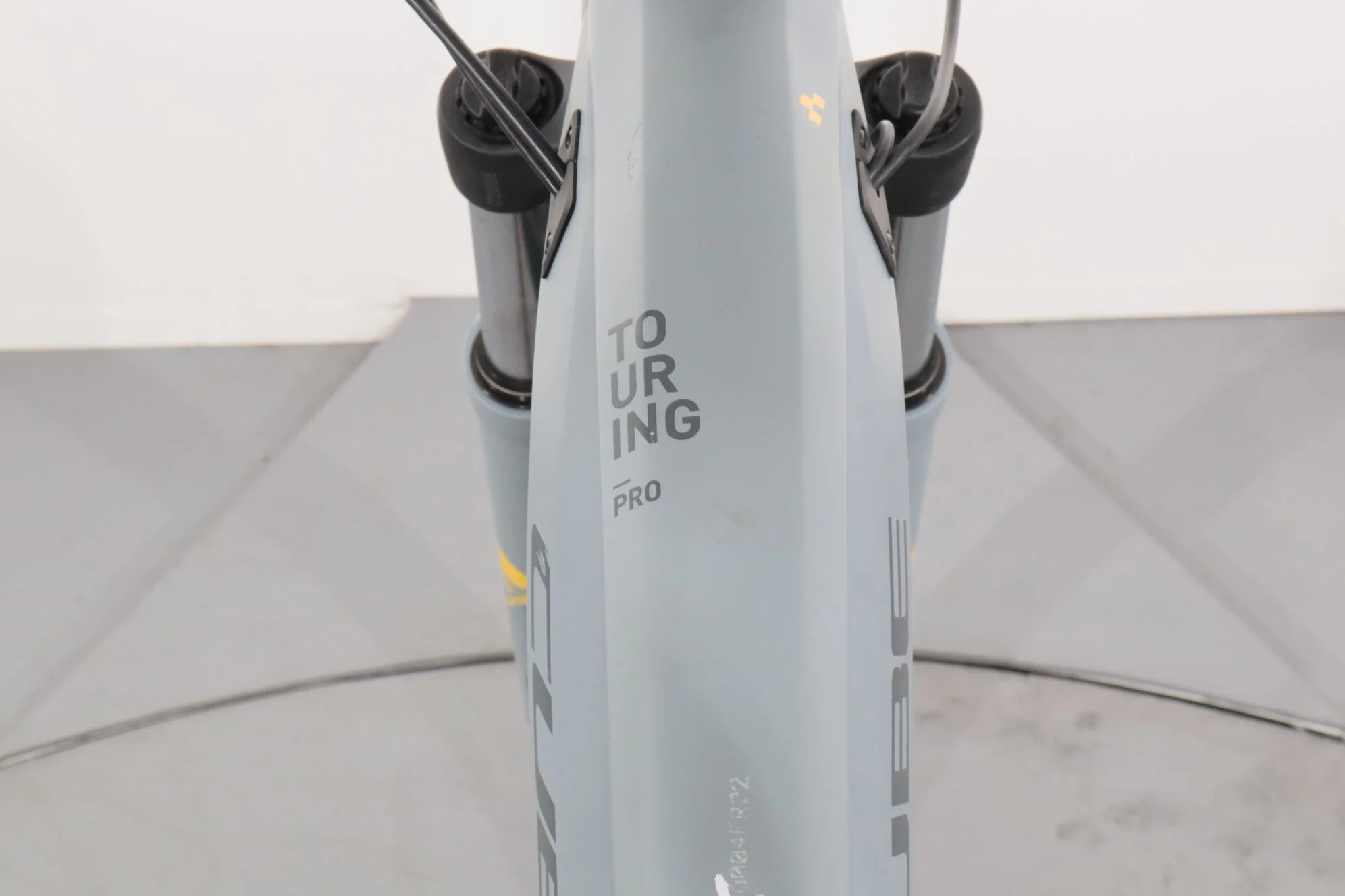 Cube Touring Hybrid Pro 500 - Image 12