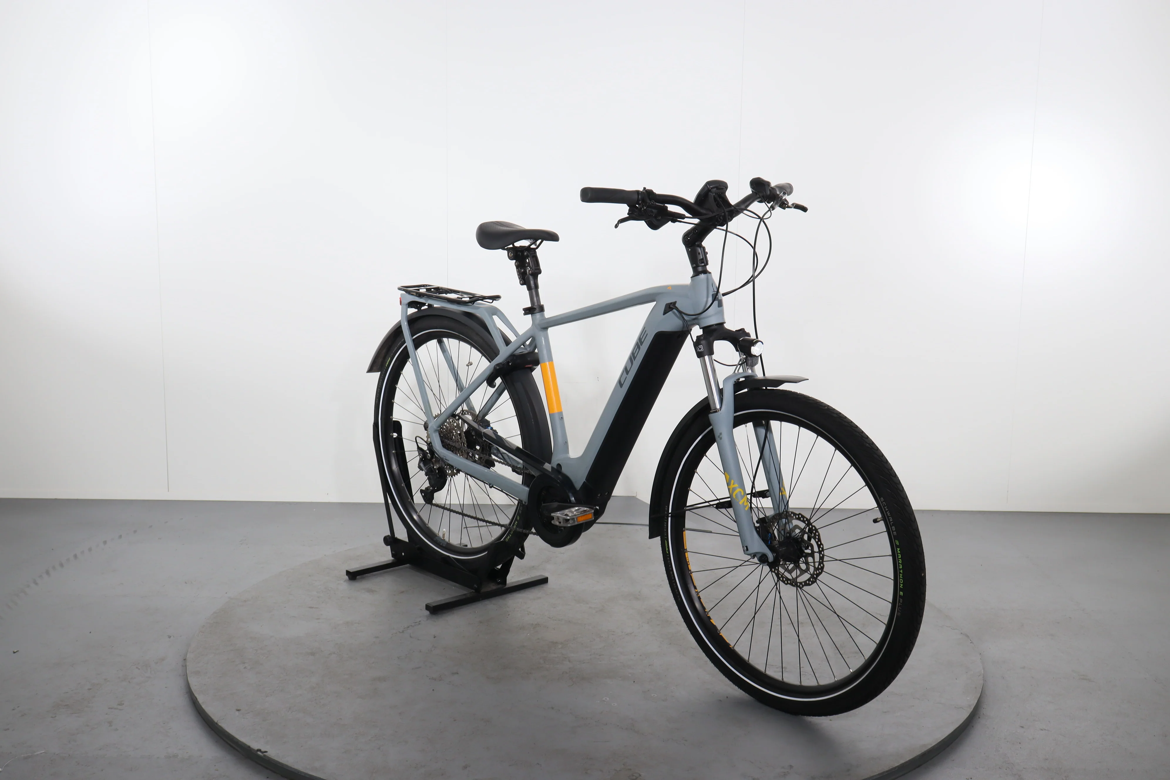 Cube Touring Hybrid Pro 500 - Image 2