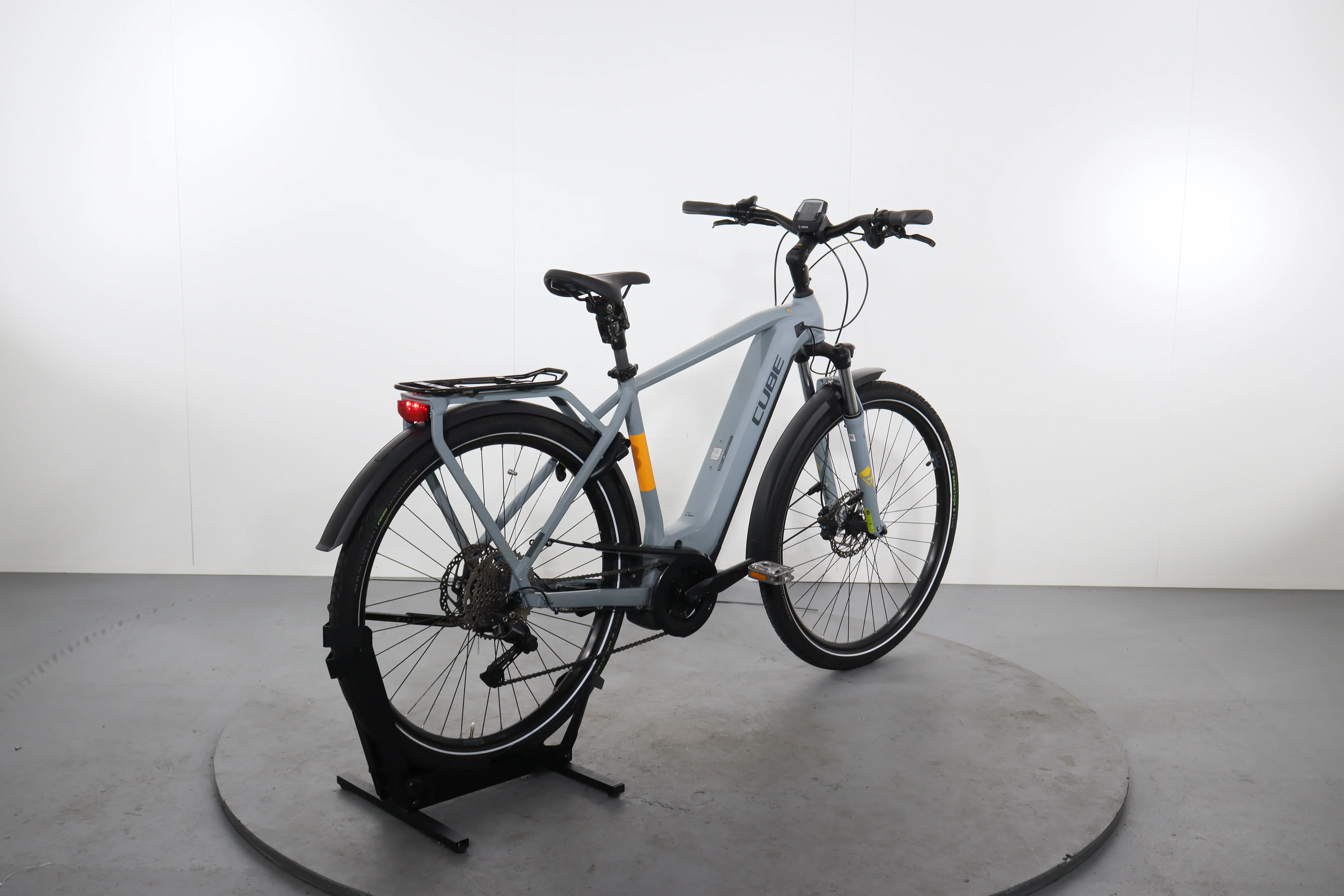 Cube Touring Hybrid Pro 500 - Image 6