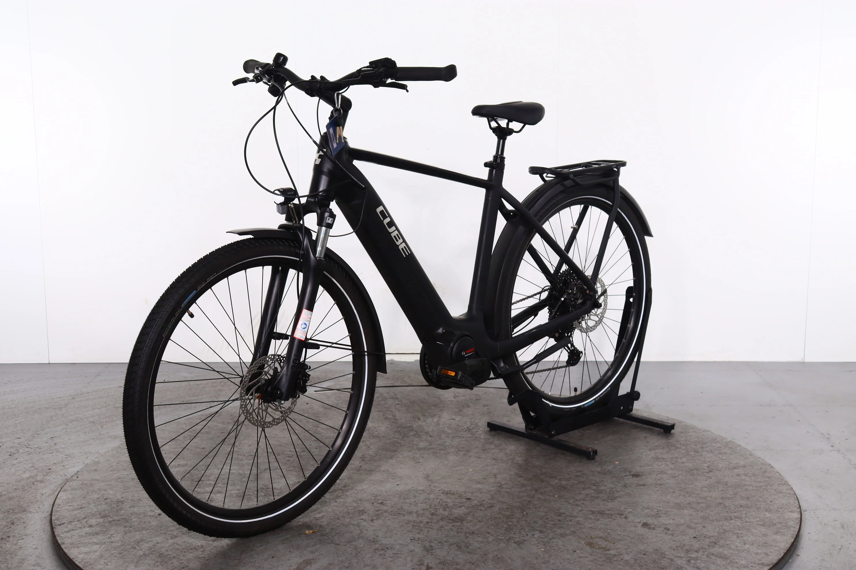 Cube Touring Hybrid Pro 625 - Image 3