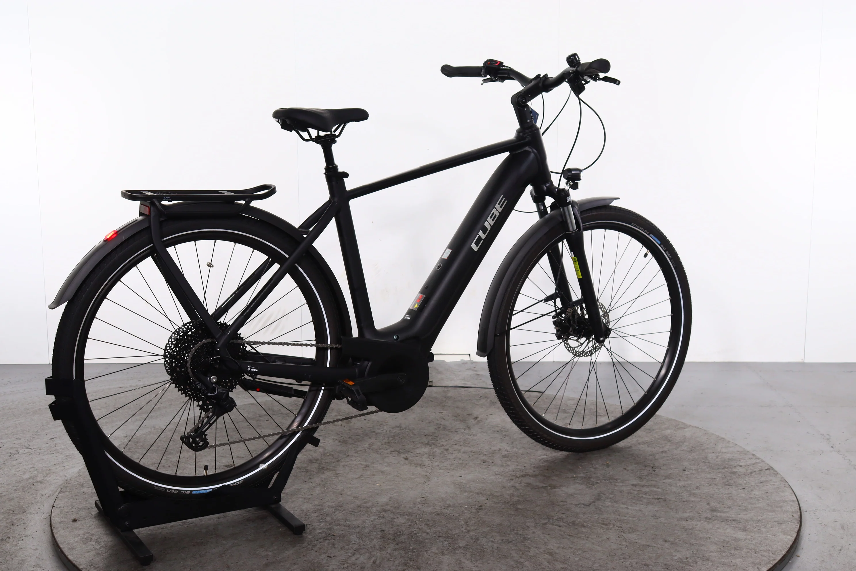 Cube Touring Hybrid Pro 625 - Image 5