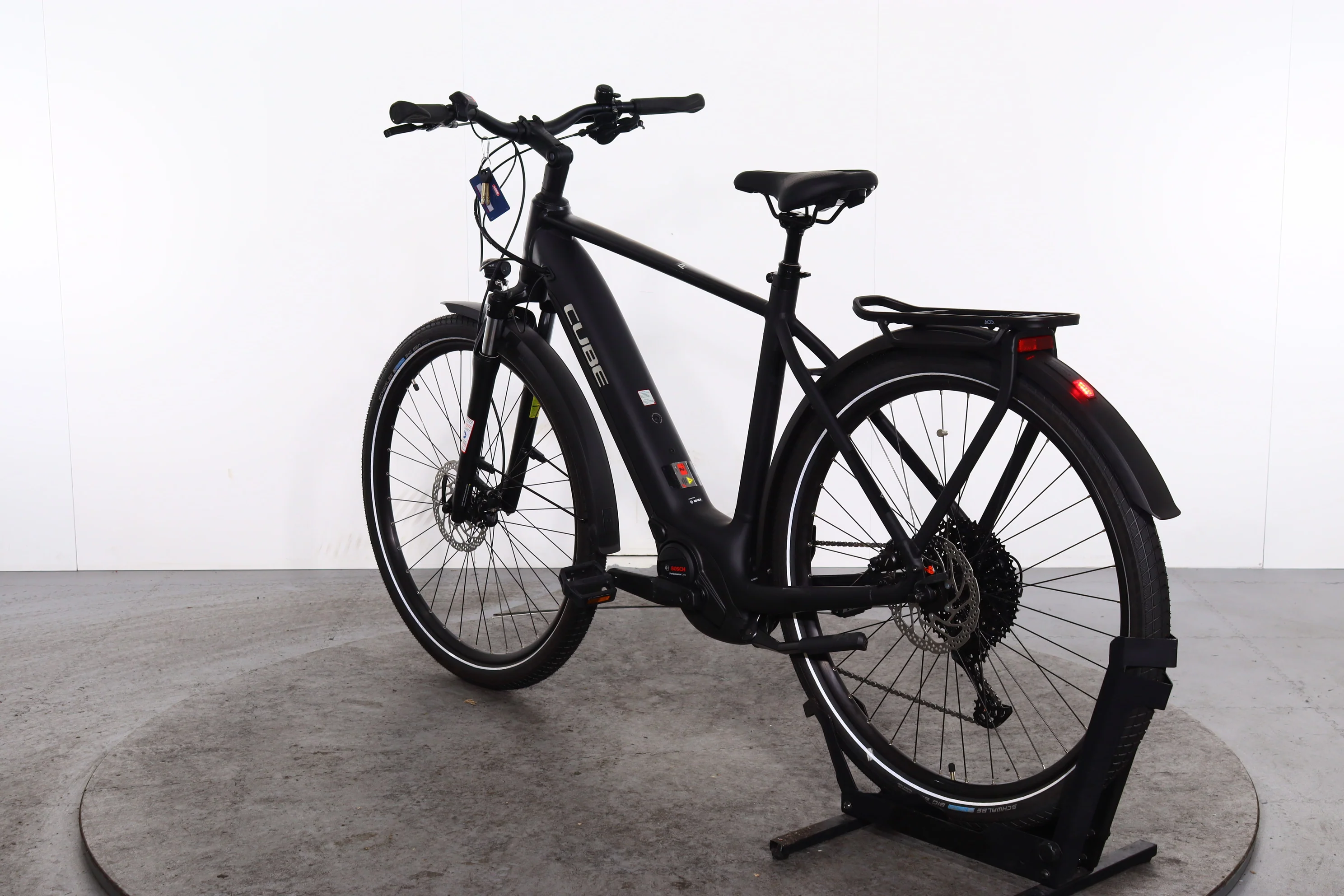 Cube Touring Hybrid Pro 625 - Image 6