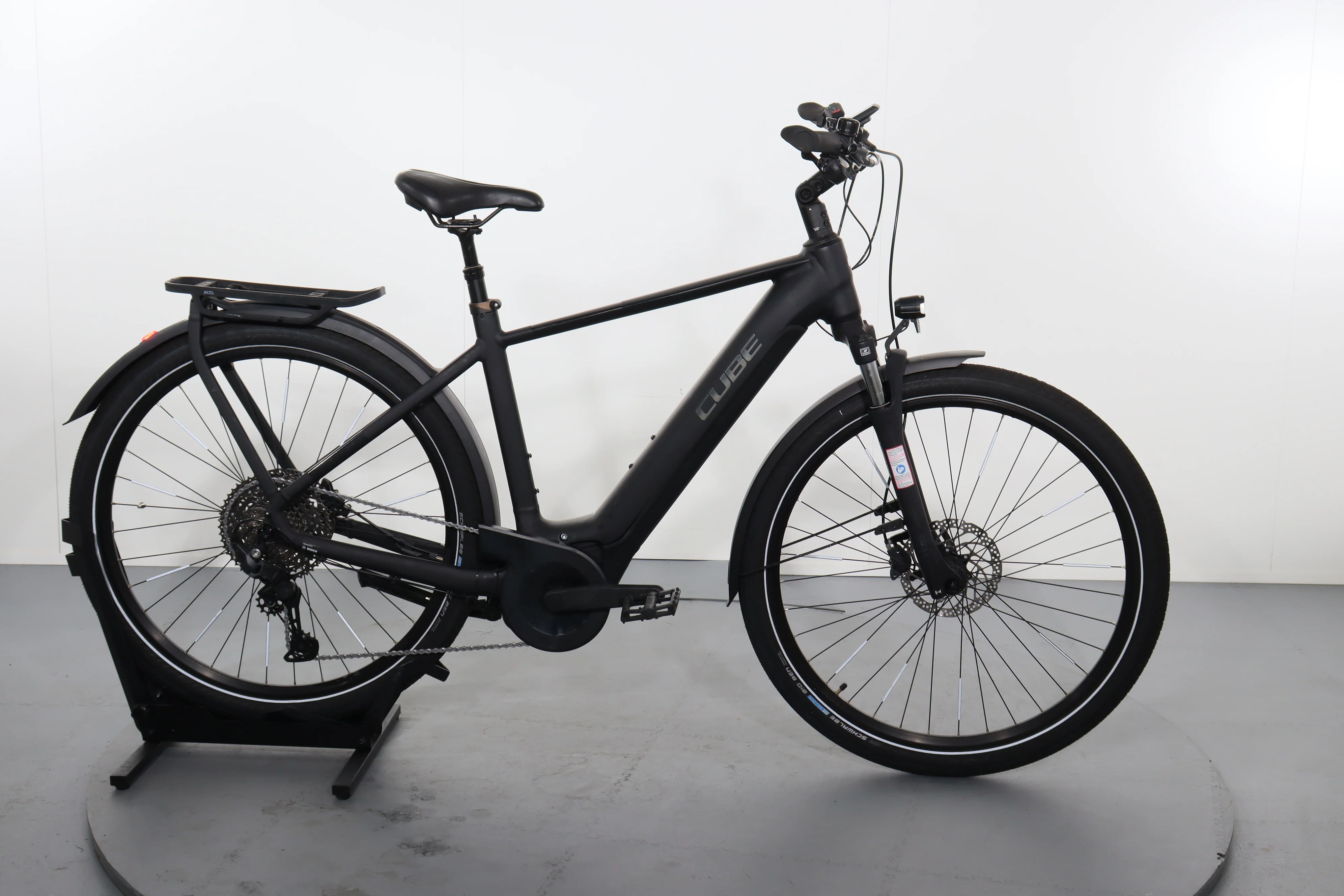 Cube Touring Hybrid Pro 625