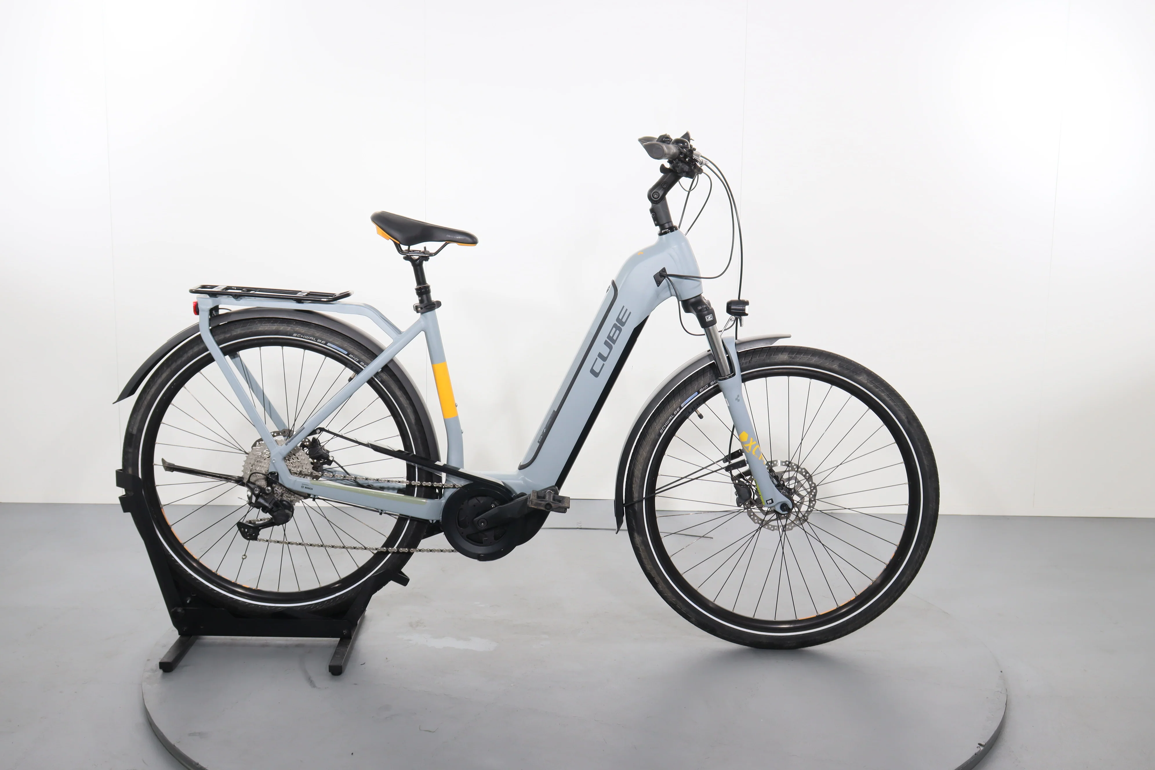 Cube Touring Hybrid Pro 625