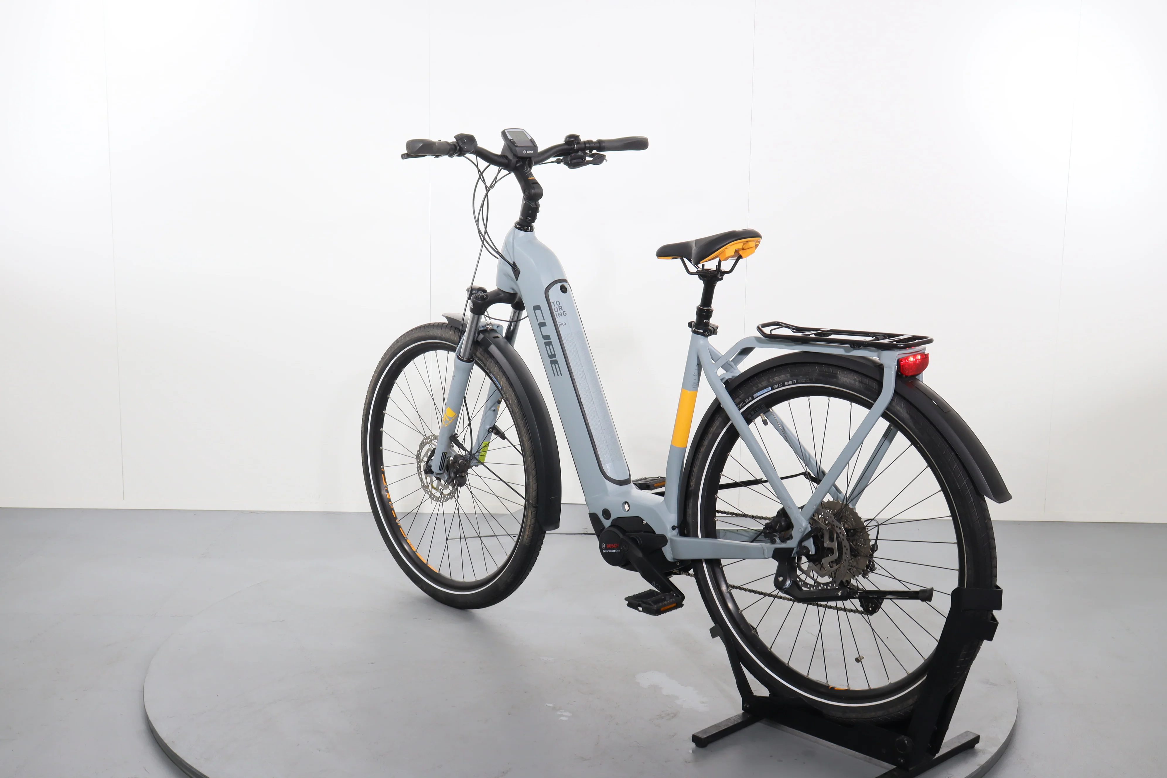 Cube Touring Hybrid Pro 625 - Image 5