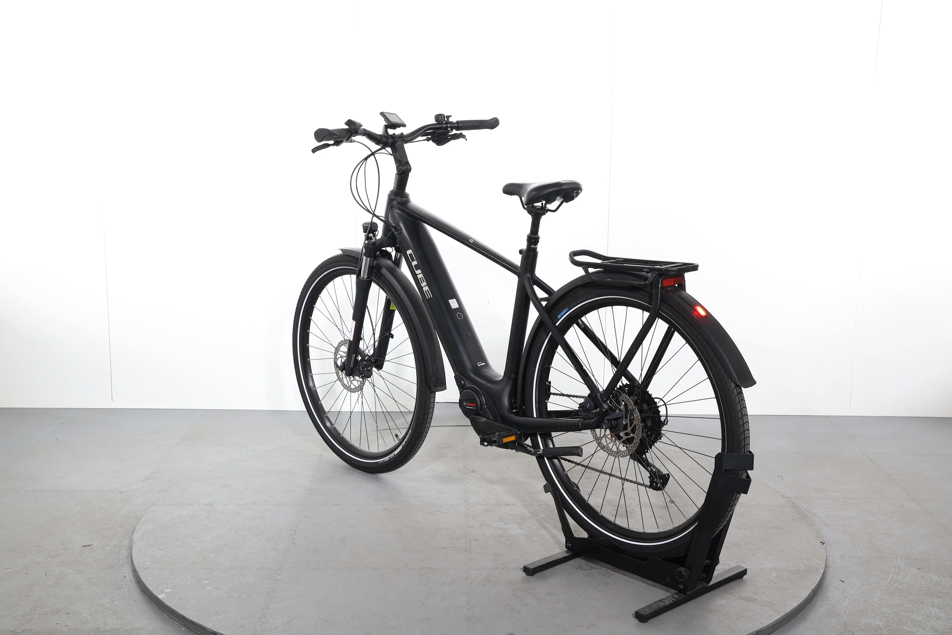 Cube Touring Hybrid Pro 625 - Image 5