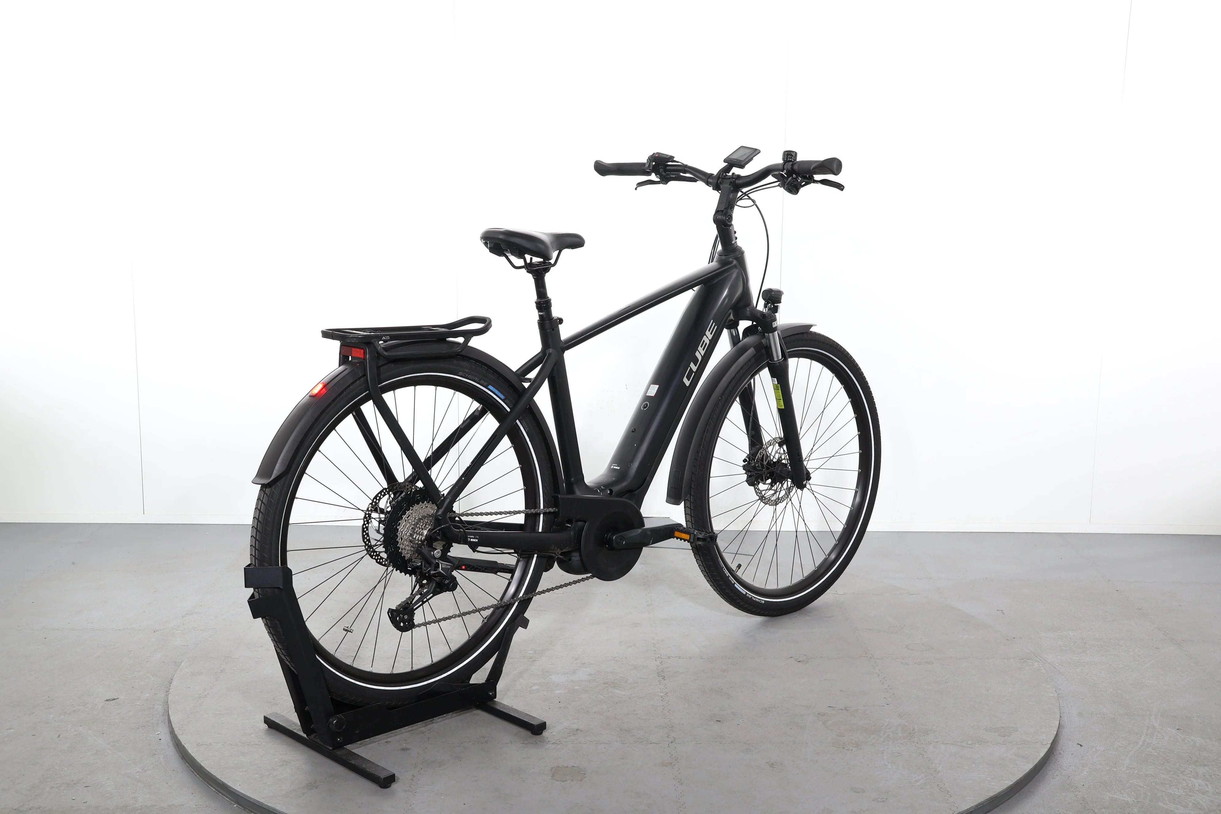 Cube Touring Hybrid Pro 625 - Image 6
