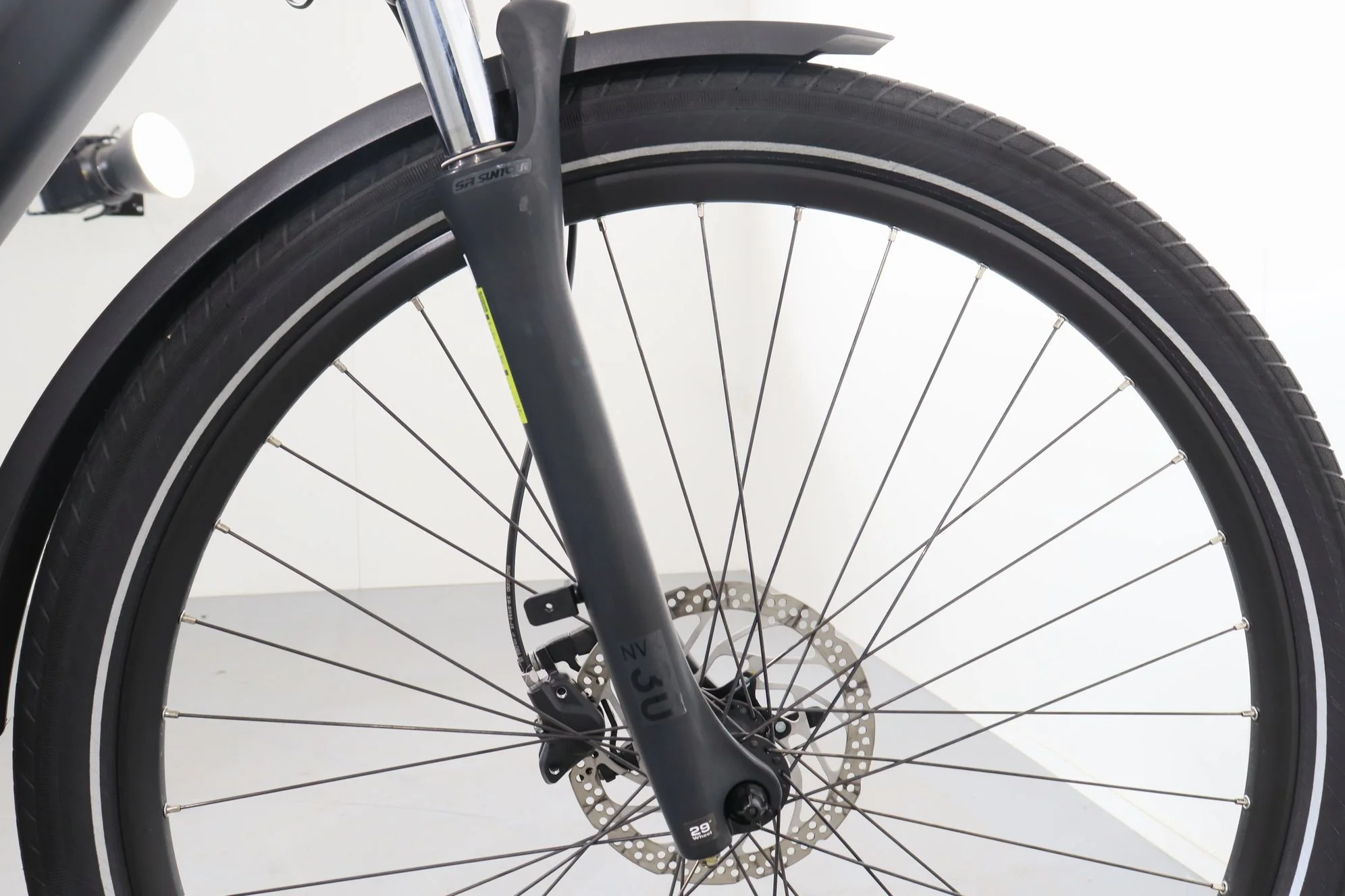 Cube Touring Hybrid Pro 625 - Image 9