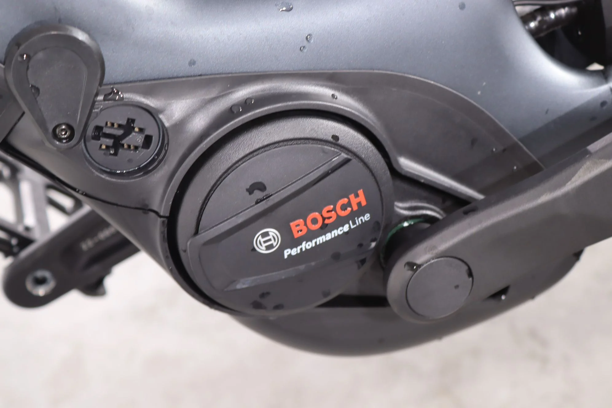 Cube Touring Hybrid Pro 625 - Image 10