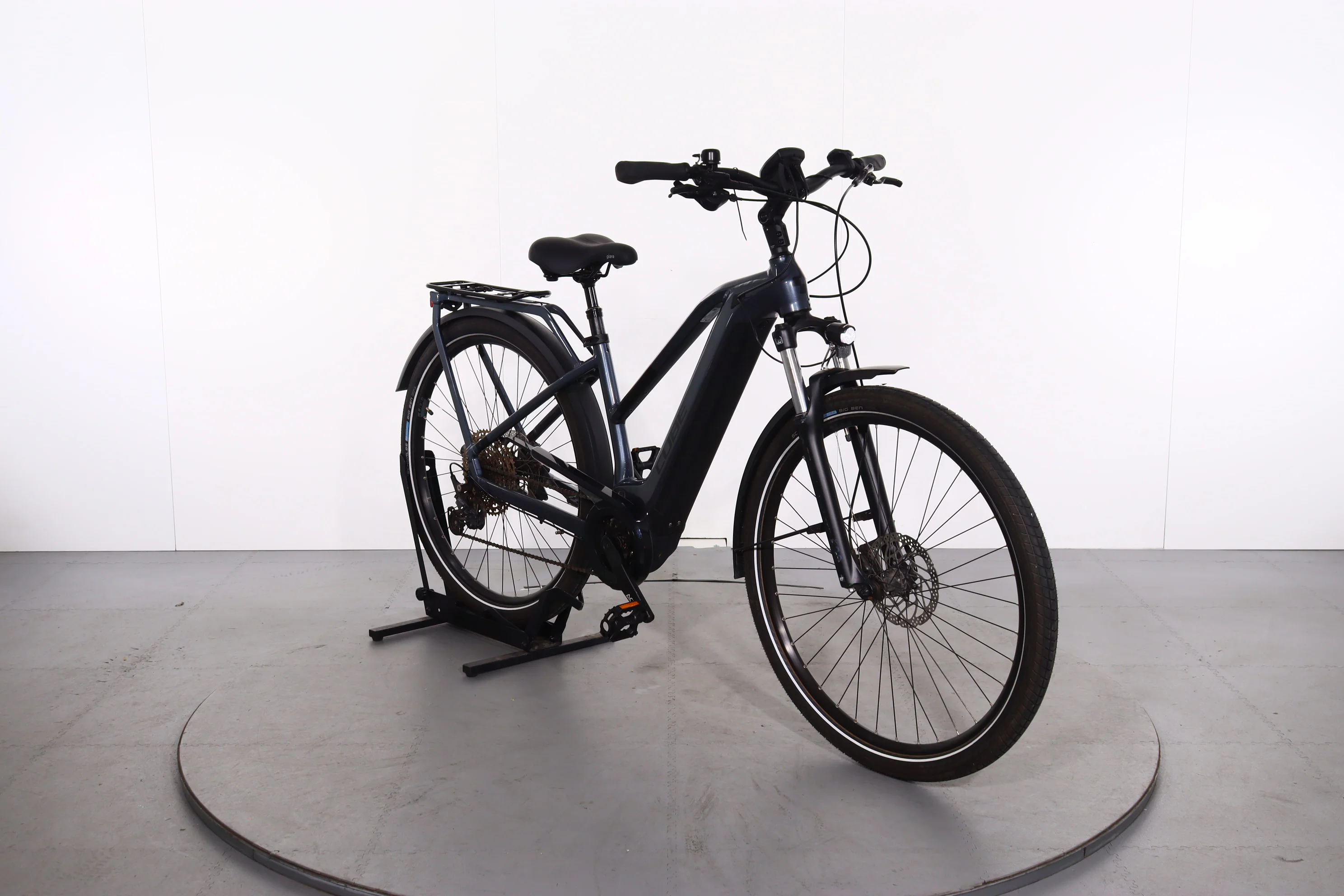 Cube Touring Hybrid Pro 625 - Image 3