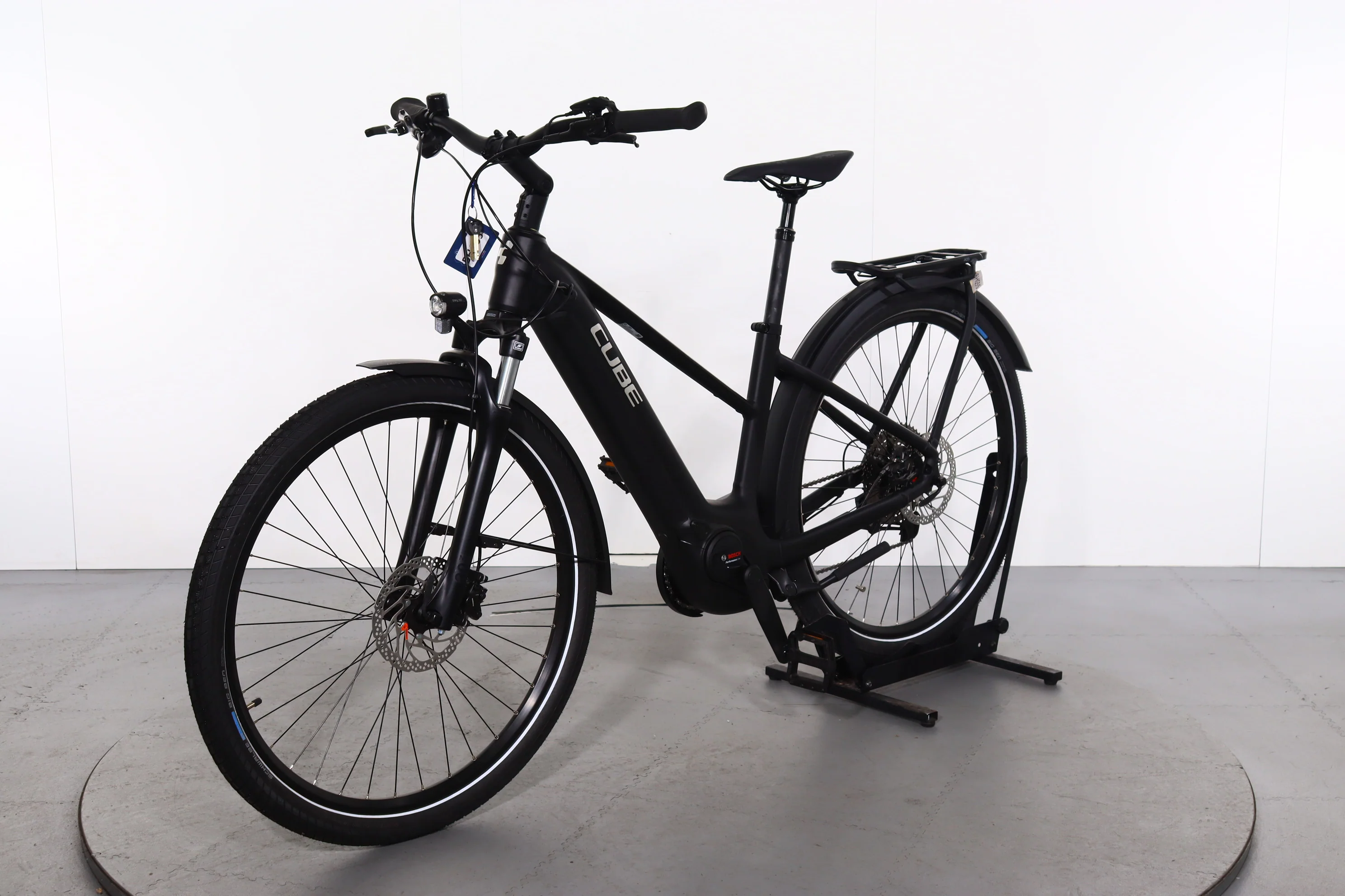 Cube Touring Hybrid Pro - Image 3