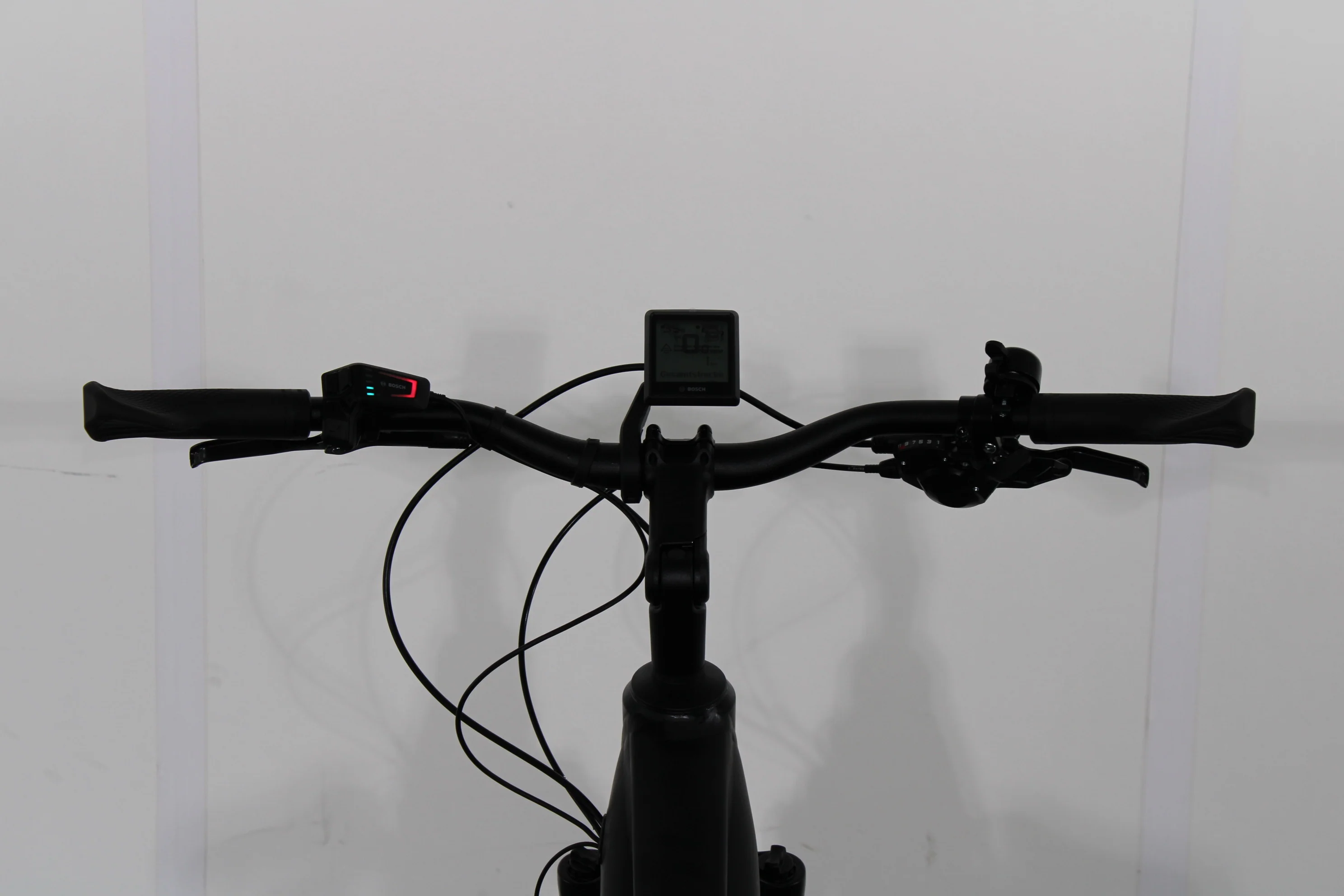 Cube Touring Hybrid Pro - Image 7