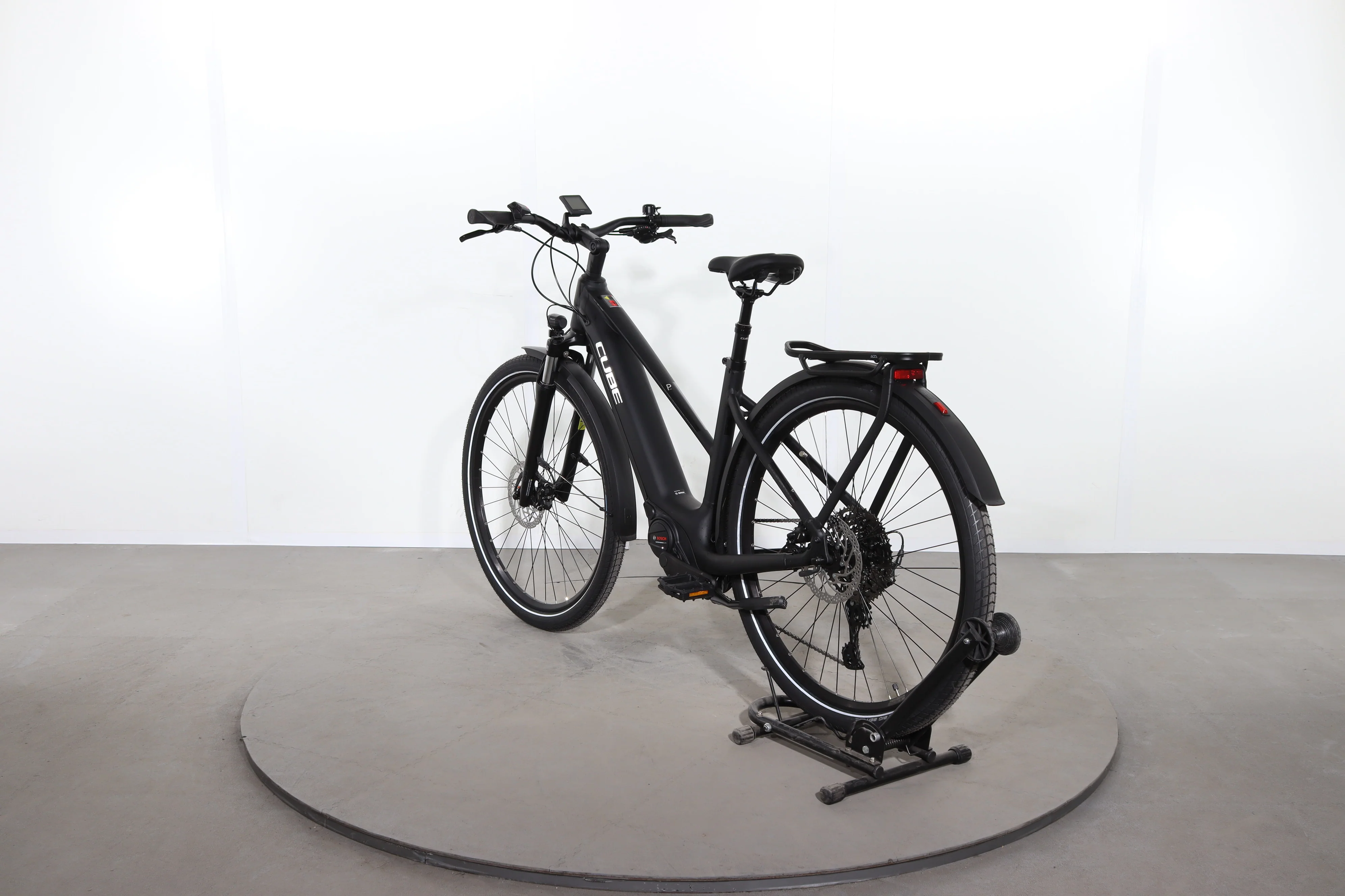 Cube Touring Hybrid Pro - Image 5